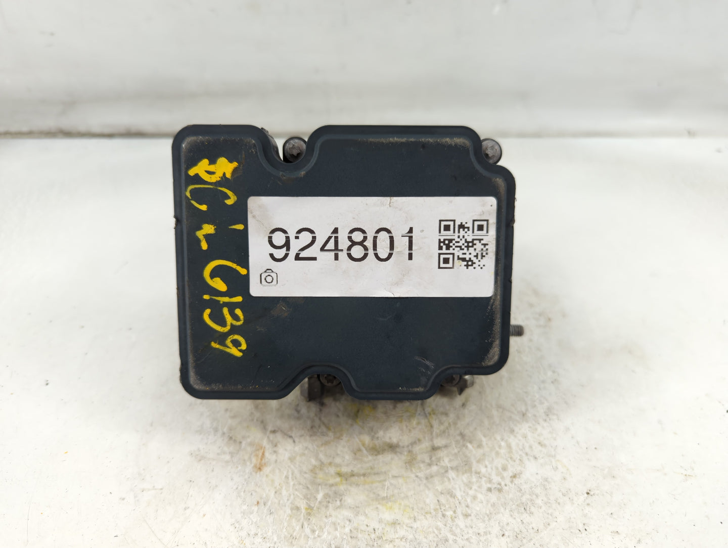 2012 Dodge Caravan ABS Pump Control Module Replacement Fits OEM Used Auto Parts - Oemusedautoparts1.com