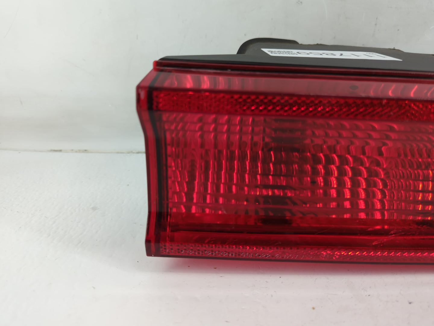 2008-2014 Dodge Challenger Tail Light Assembly Passenger Right OEM P/N:>PP-T20-PP/EPD Fits Fits 2008 2009 2010 2011 2012 201