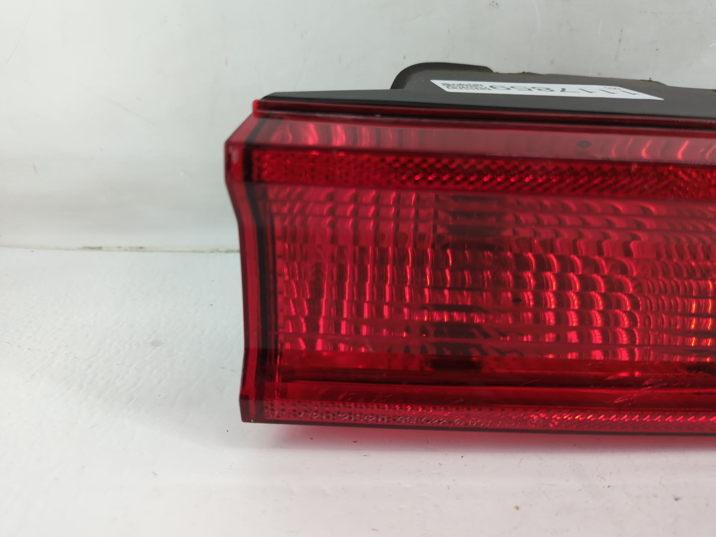 2008-2014 Dodge Challenger Tail Light Assembly Passenger Right OEM P/N:>PP-T20-PP/EPD Fits Fits 2008 2009 2010 2011 2012 201