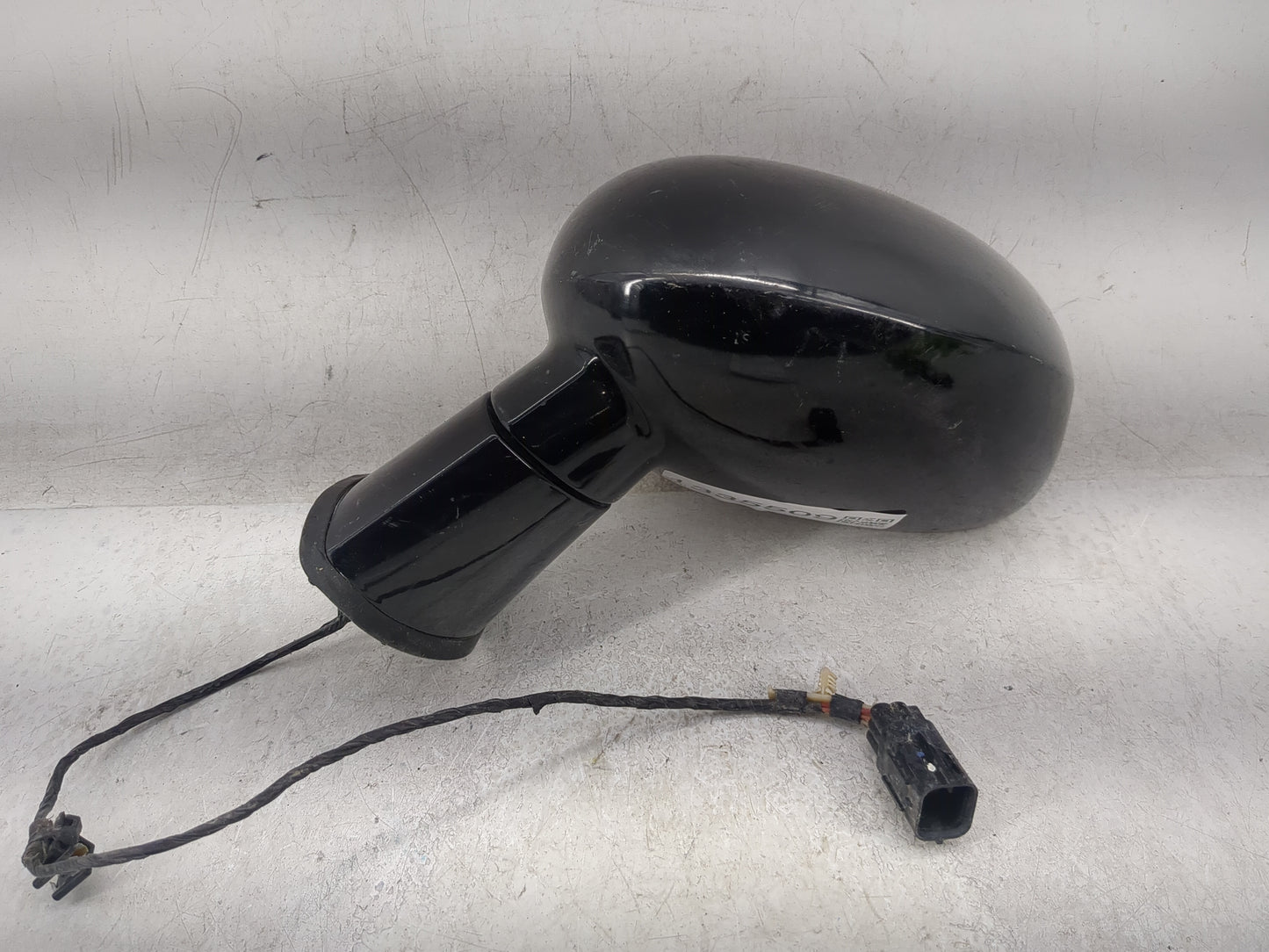 2011-2013 Dodge Challenger Driver Side View Mirror - Left Door Mirror OEM Used - Oemusedautoparts1.com