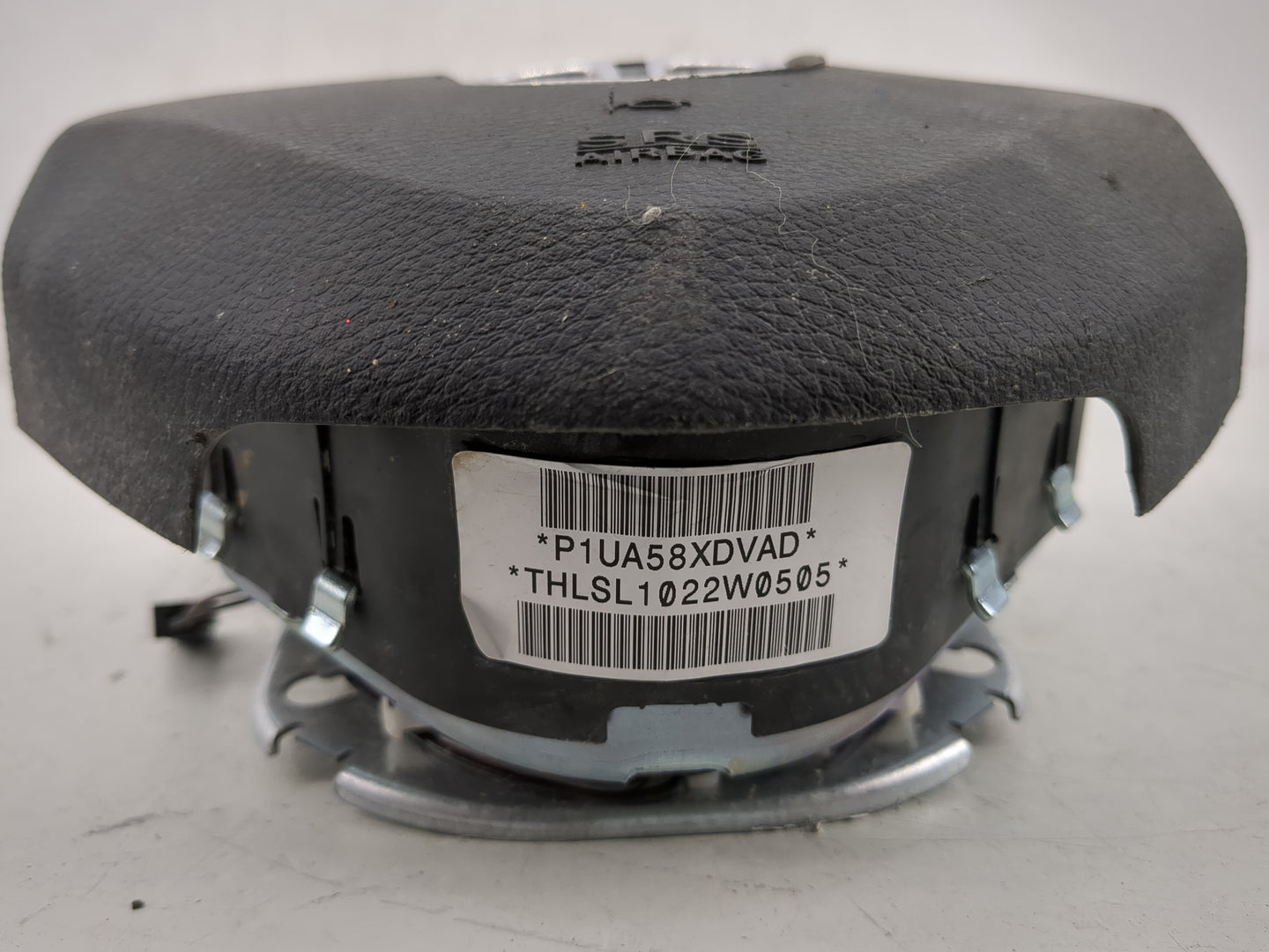 2012-2014 Dodge Challenger Air Bag Driver Left Steering Wheel Mounted Fits Fits 2012 2013 2014 OEM Used Auto Parts - Oemused