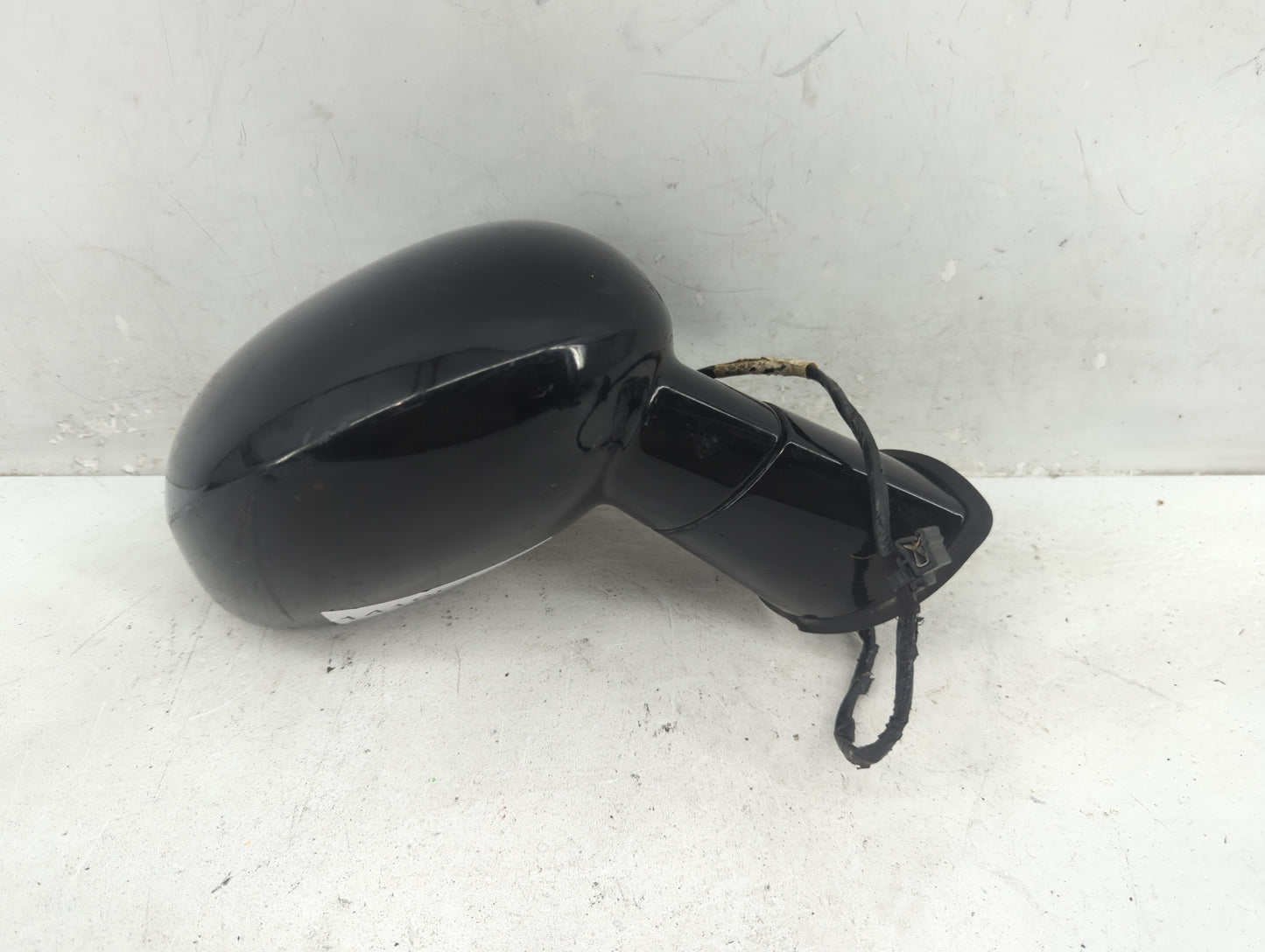 2011-2013 Dodge Challenger Passenger Side View Mirror - Right Door Mirror OEM Used - Oemusedautoparts1.com