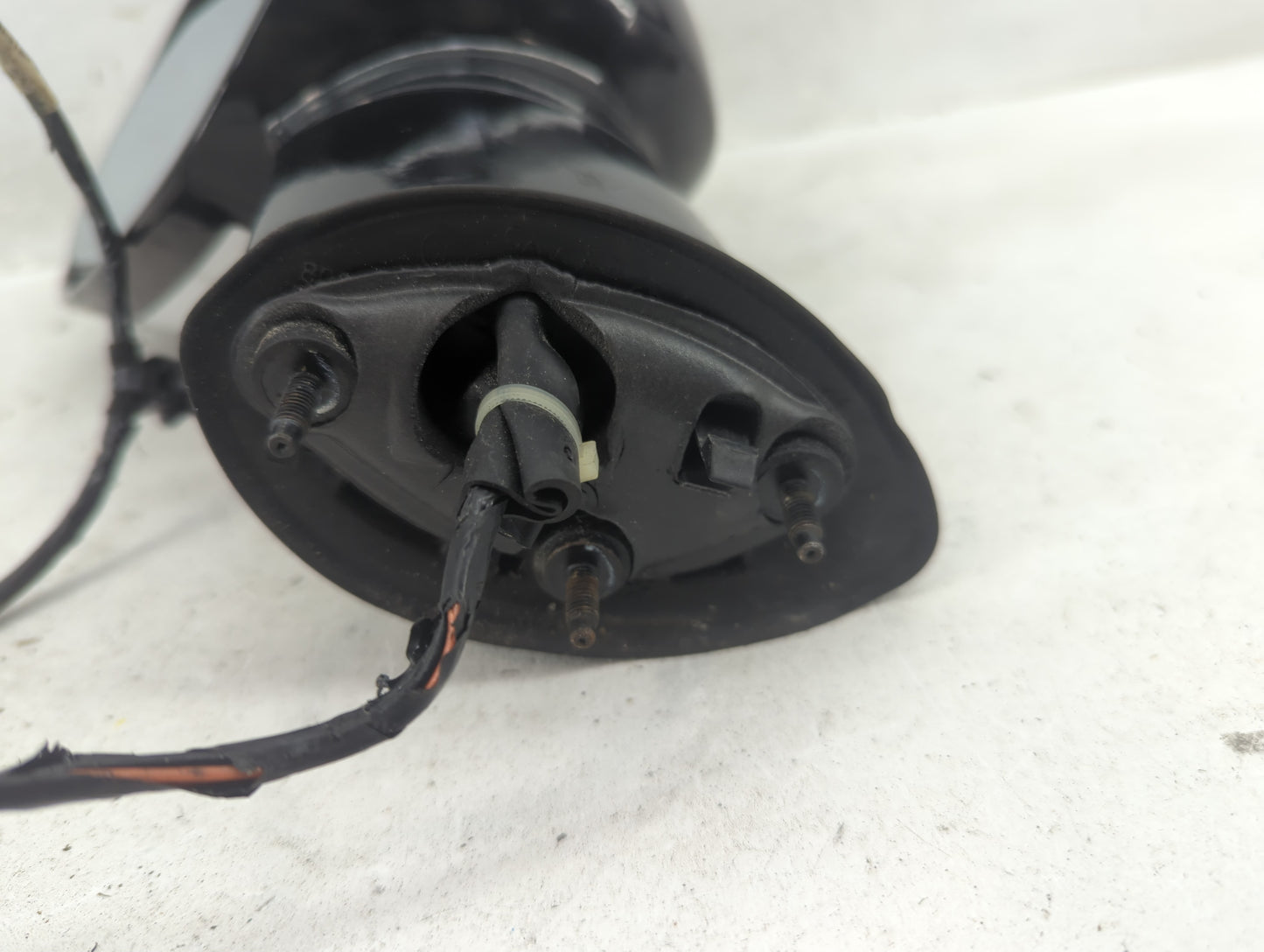 2011-2013 Dodge Challenger Driver Side View Mirror - Left Door Mirror OEM Used - Oemusedautoparts1.com