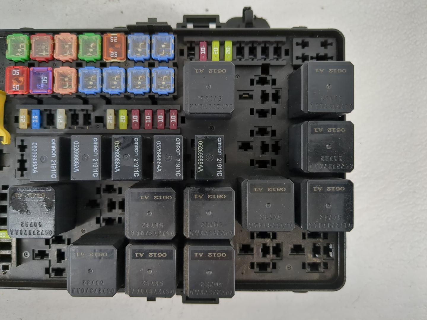 2012-2014 Dodge Charger Fusebox Fuse Box Panel Relay Module P/N:P68083967AB Fits Fits 2012 2013 2014 OEM Used Auto Parts - O