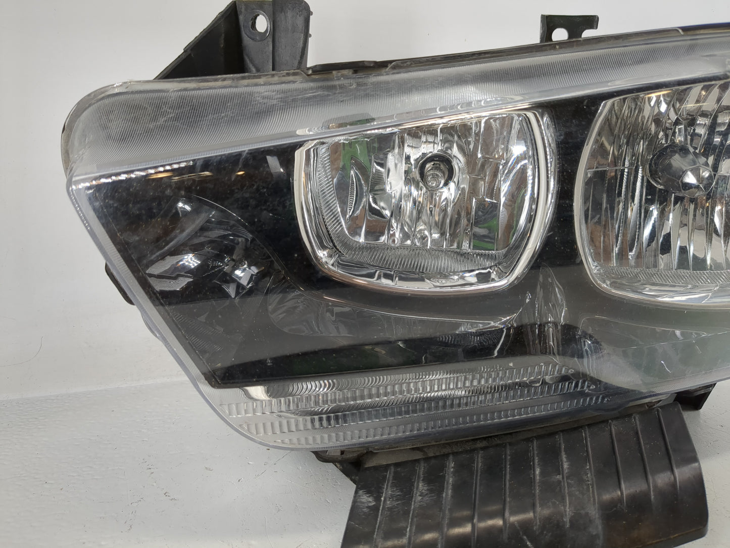 2011-2014 Dodge Charger Driver Left Oem Head Light Headlight Lamp - Oemusedautoparts1.com
