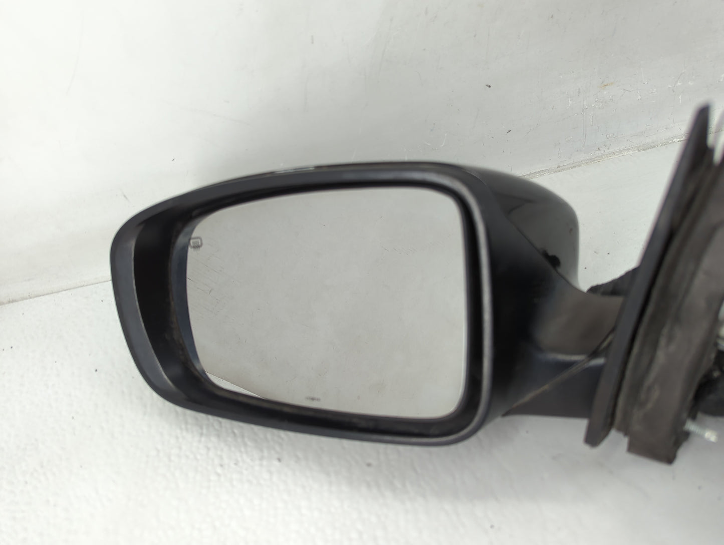 2011-2014 Dodge Charger Driver Side View Mirror - Left Door Mirror OEM Used - Oemusedautoparts1.com
