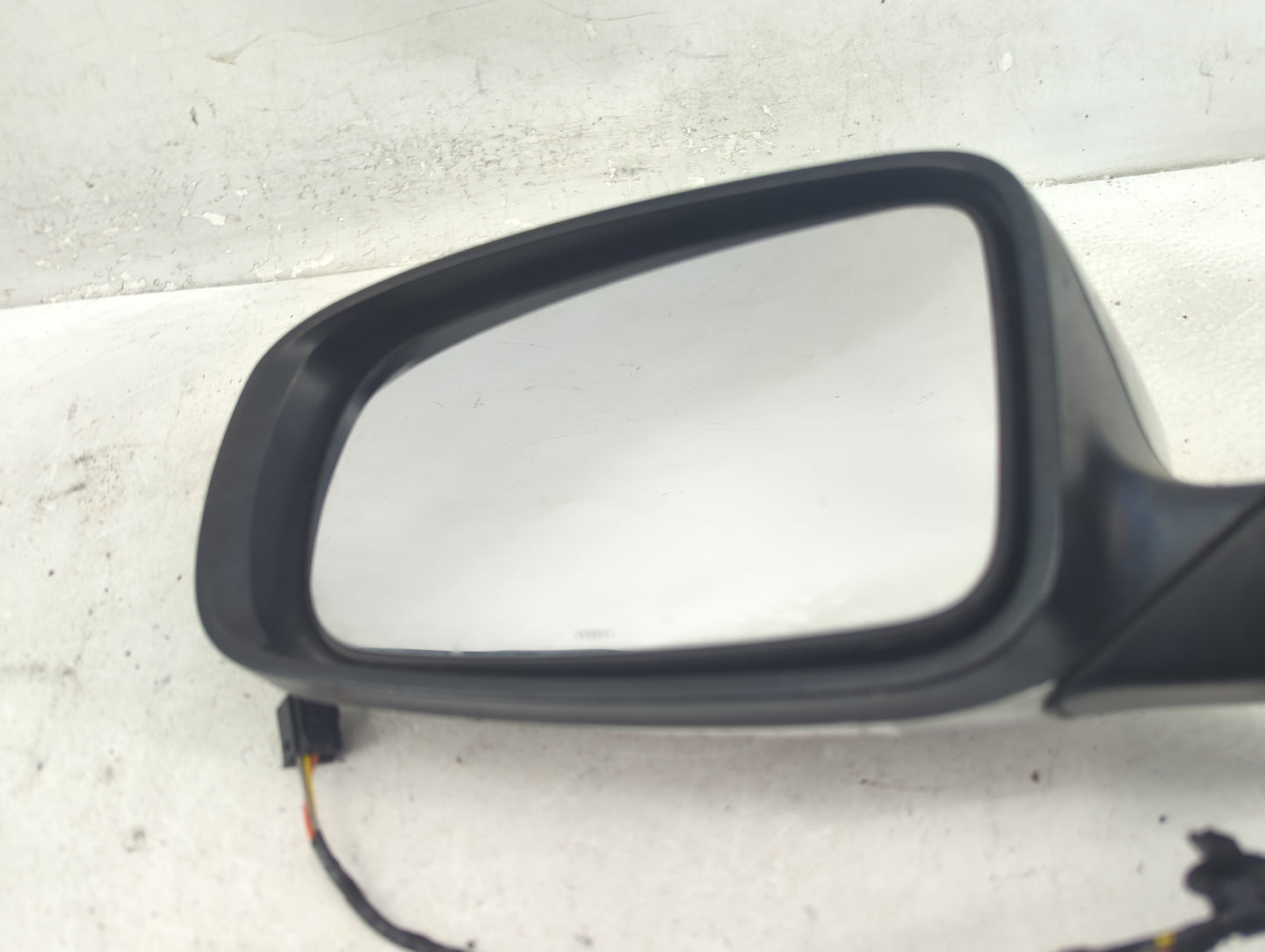 2011-2014 Dodge Charger Driver Side View Mirror - Left Door Mirror OEM Used - Oemusedautoparts1.com