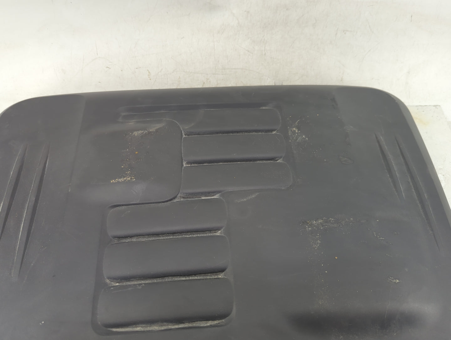 2012 Dodge Charger Engine Cover - Oemusedautoparts1.com