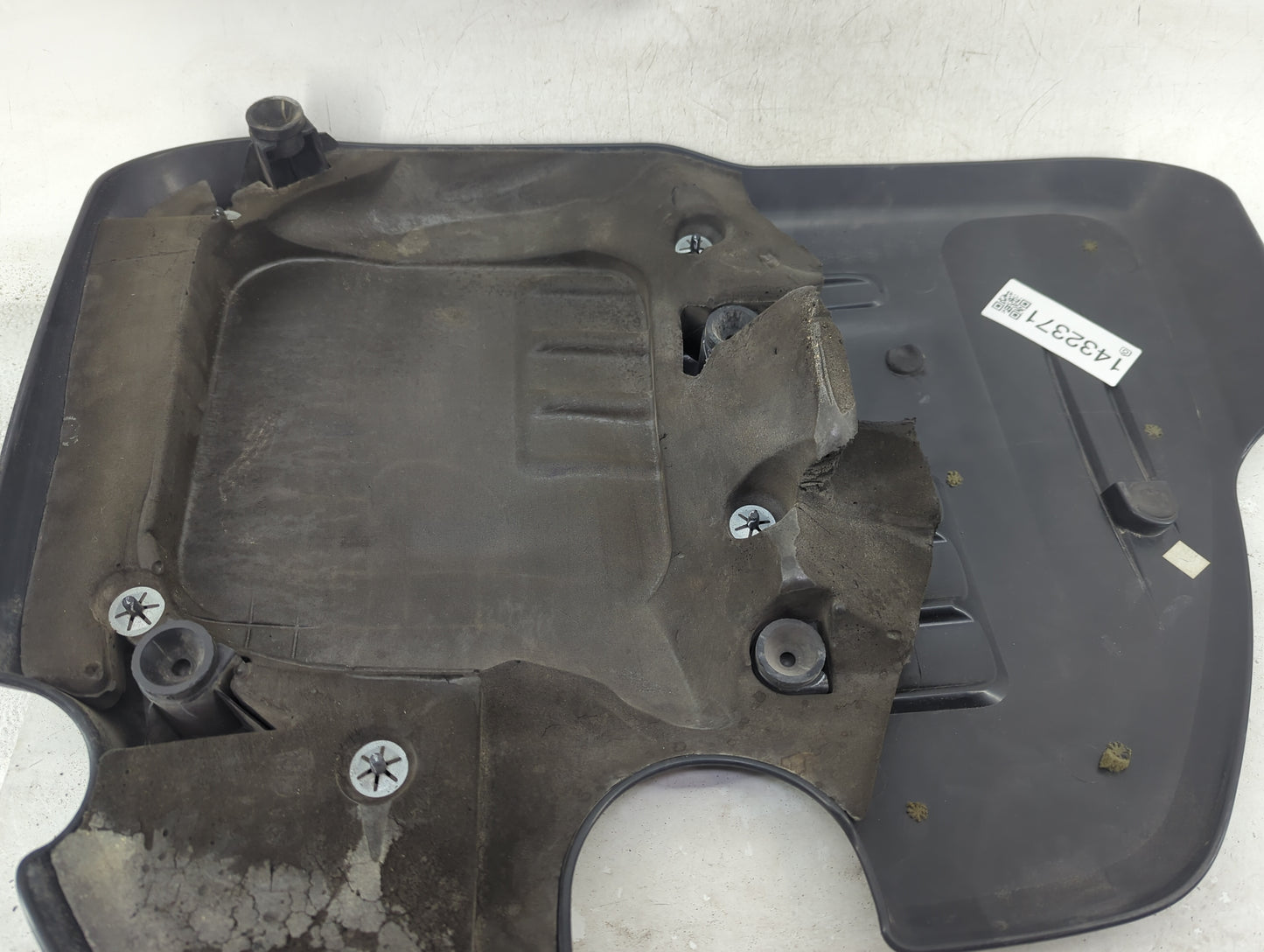 2012 Dodge Charger Engine Cover - Oemusedautoparts1.com