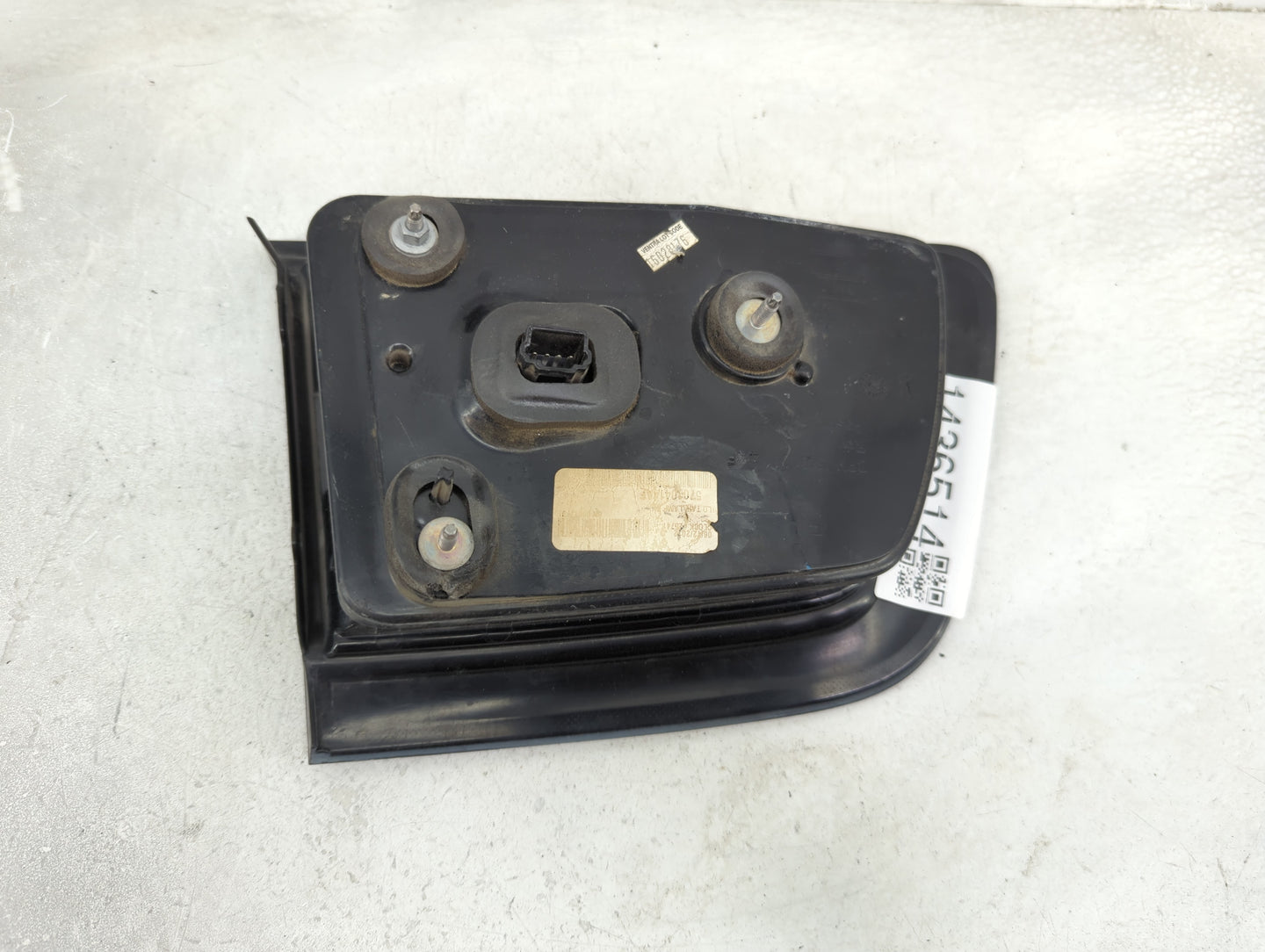 2011-2014 Dodge Charger Tail Light Assembly Passenger Right OEM P/N:57010414AF Fits Fits 2011 2012 2013 2014 OEM Used Auto P