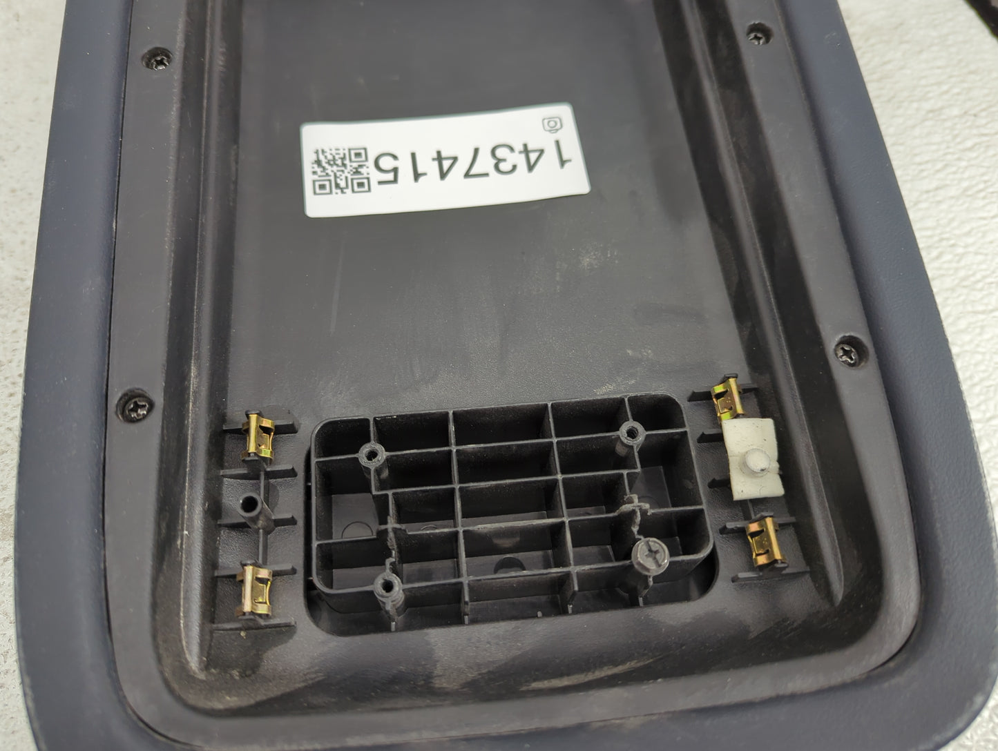 2012 Dodge Charger Center Console Armrest Cover Lid Fits OEM Used Auto Parts - Oemusedautoparts1.com