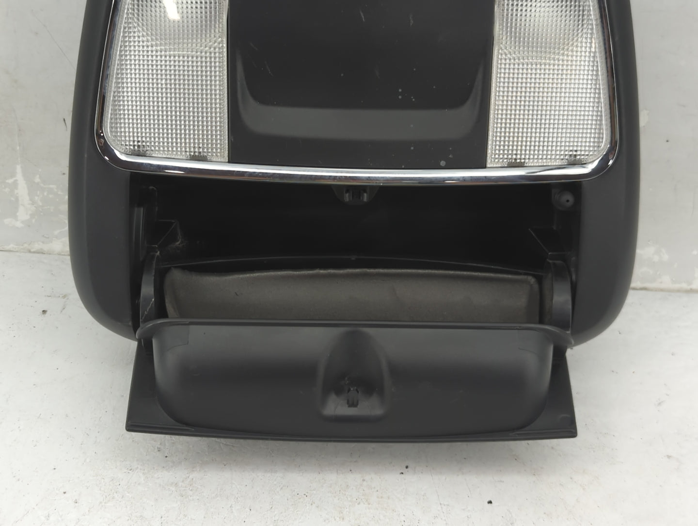 2012 Dodge Charger Overhead Roof Console - Oemusedautoparts1.com