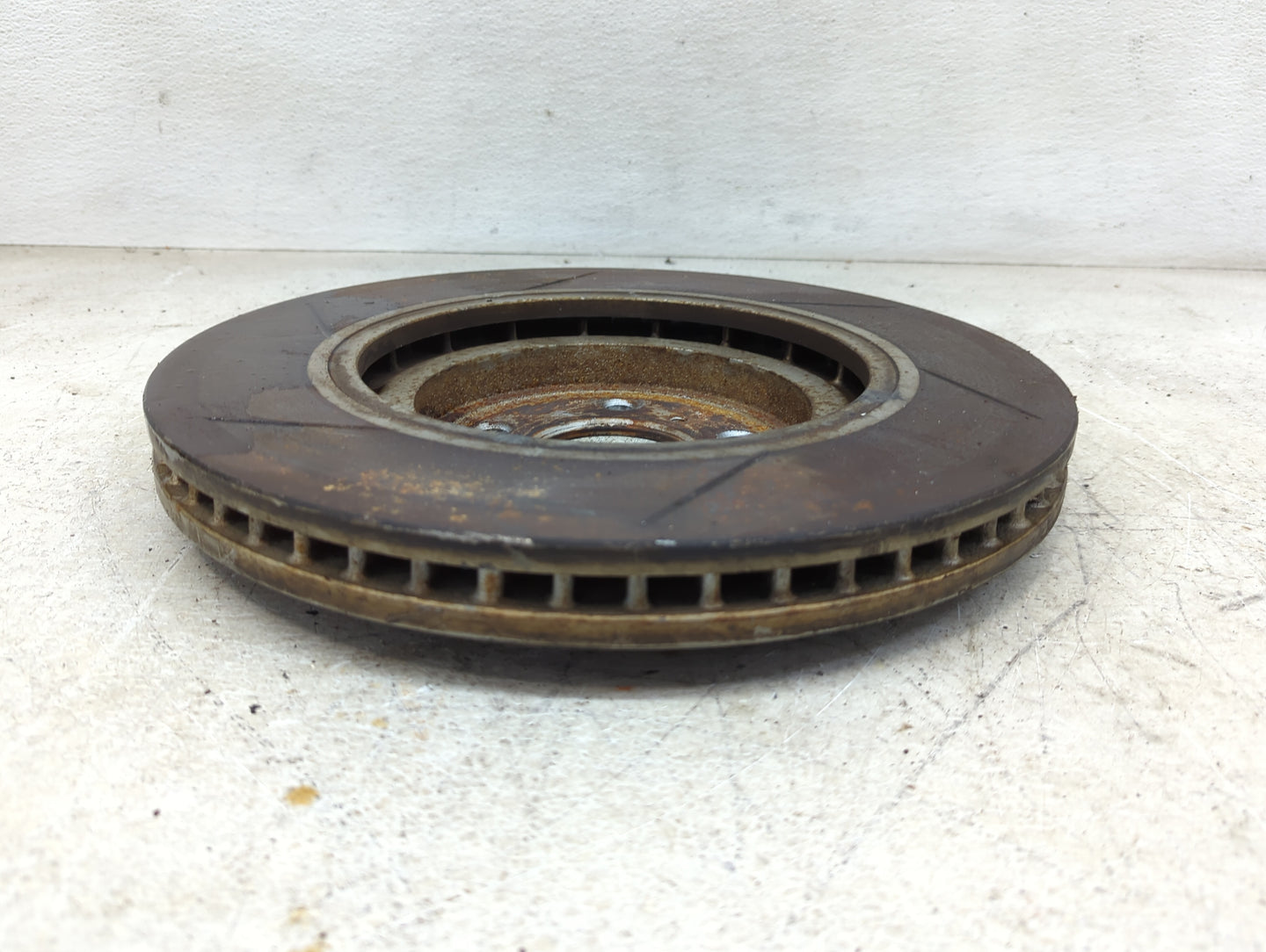 2006-2020 Dodge Charger Driver Front Brake - Oem 1450978 - Oemusedautoparts1.com