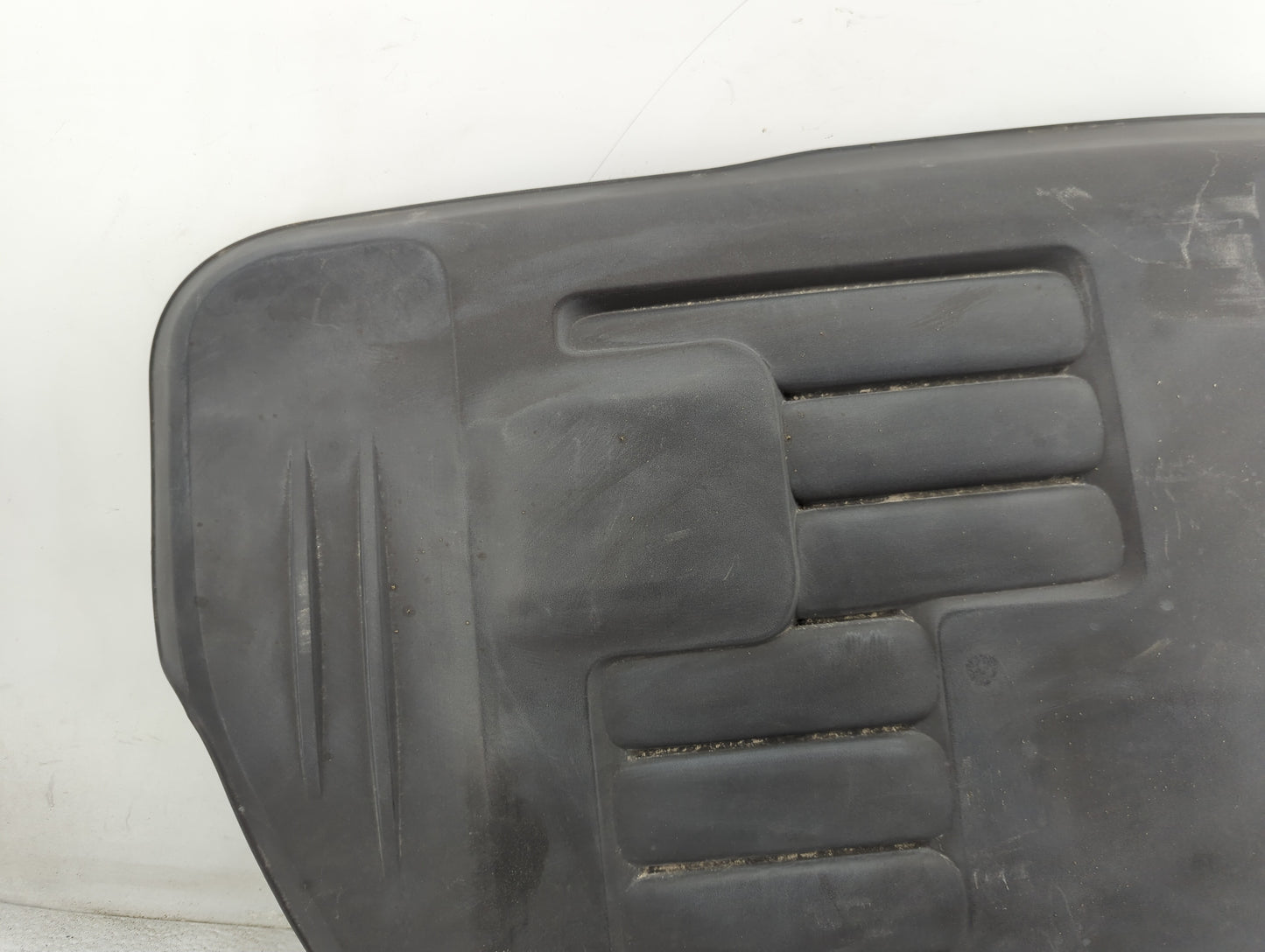 2012 Dodge Charger Engine Cover 1457279 - Oemusedautoparts1.com