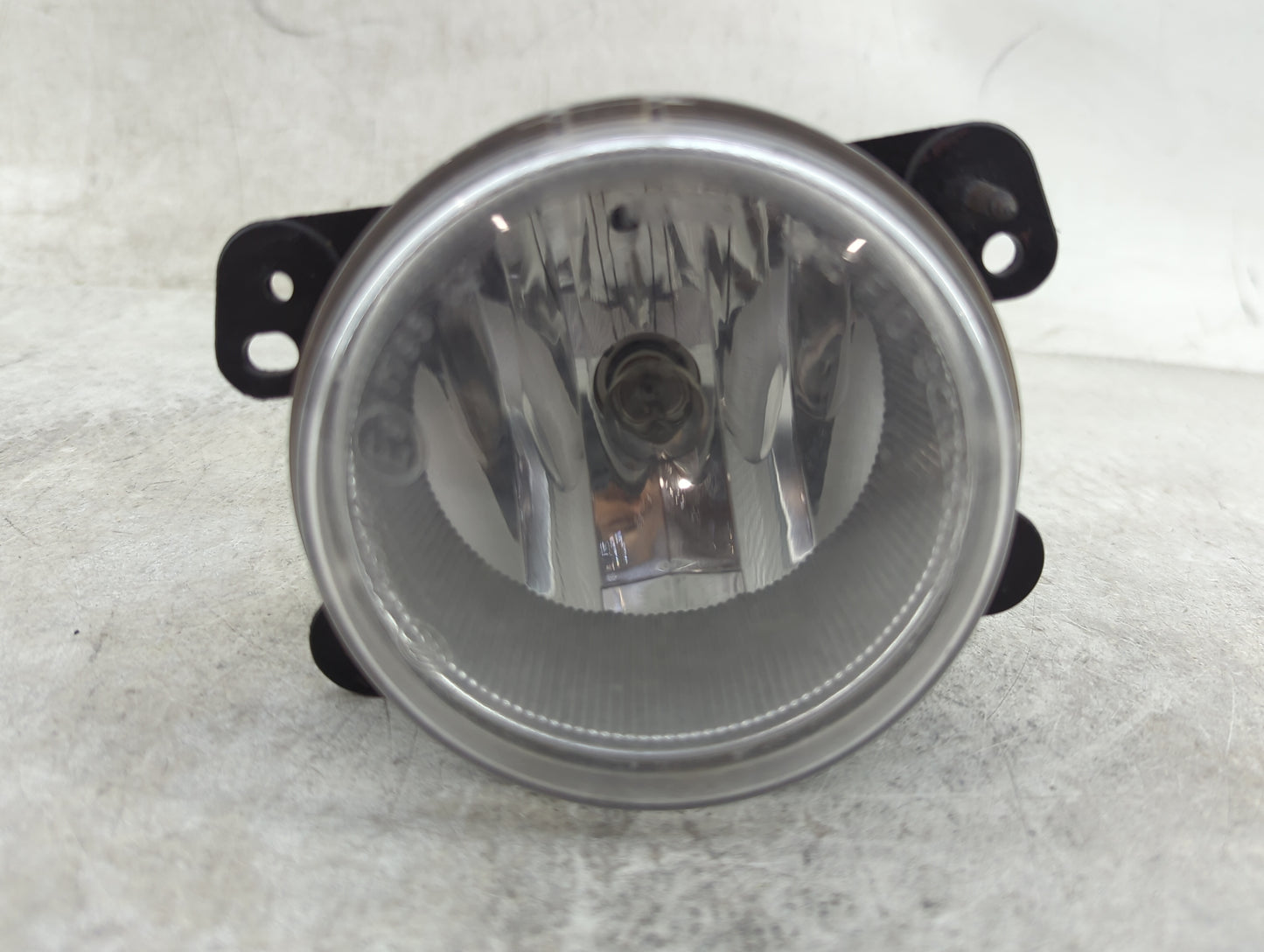 2011-2014 Dodge Charger Driver Left Oem Fog Light Lamp Black - Oemusedautoparts1.com
