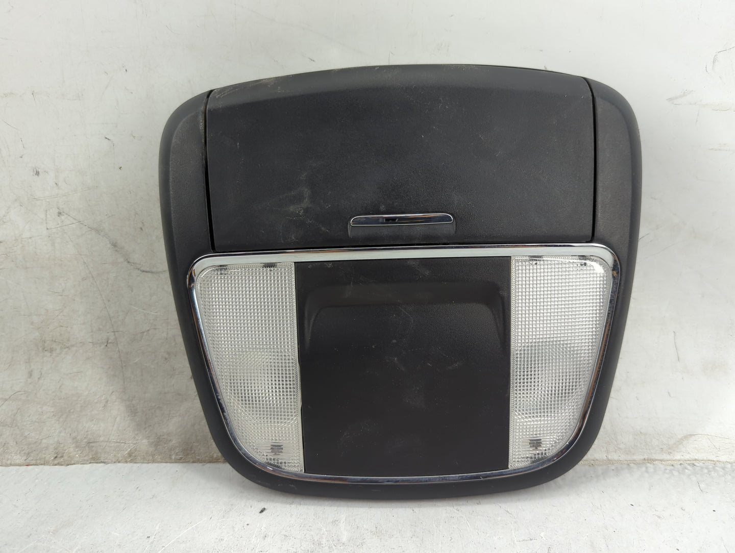 2011-2014 Dodge Charger Overhead Roof Console 1465819 - Oemusedautoparts1.com