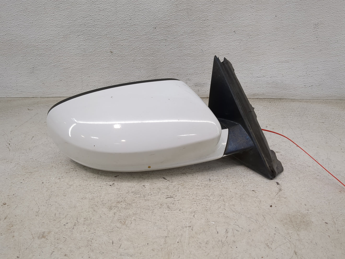 2011-2014 Dodge Charger Passenger Side View Mirror - Right Door Mirror OEM Used - Oemusedautoparts1.com