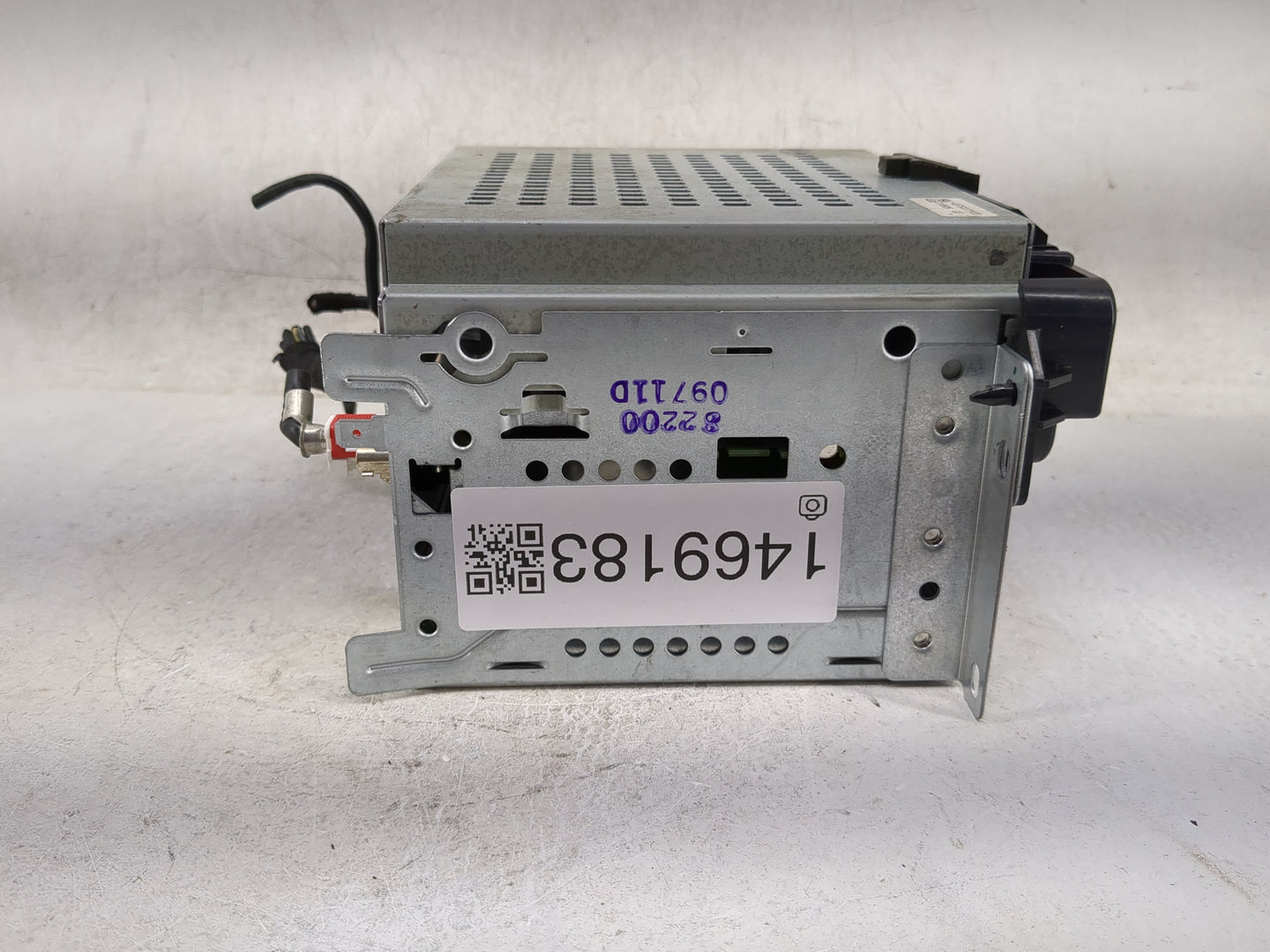2012 Dodge Charger Radio AM FM Cd Player Receiver Replacement P/N:P05091411AE Fits OEM Used Auto Parts - Oemusedautoparts1.c