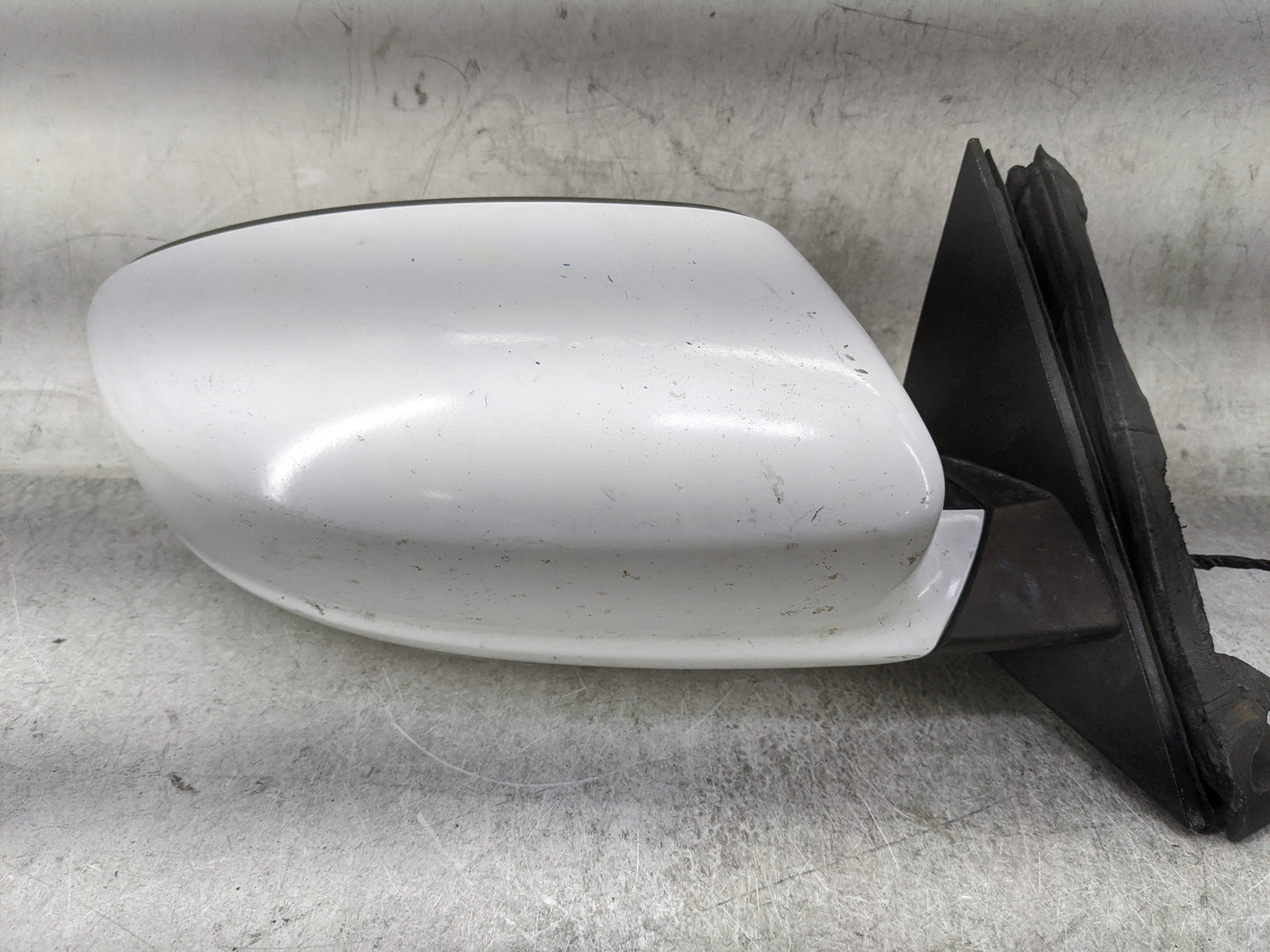 2011-2014 Dodge Charger Passenger Side View Mirror - Right Door Mirror OEM Used - Oemusedautoparts1.com