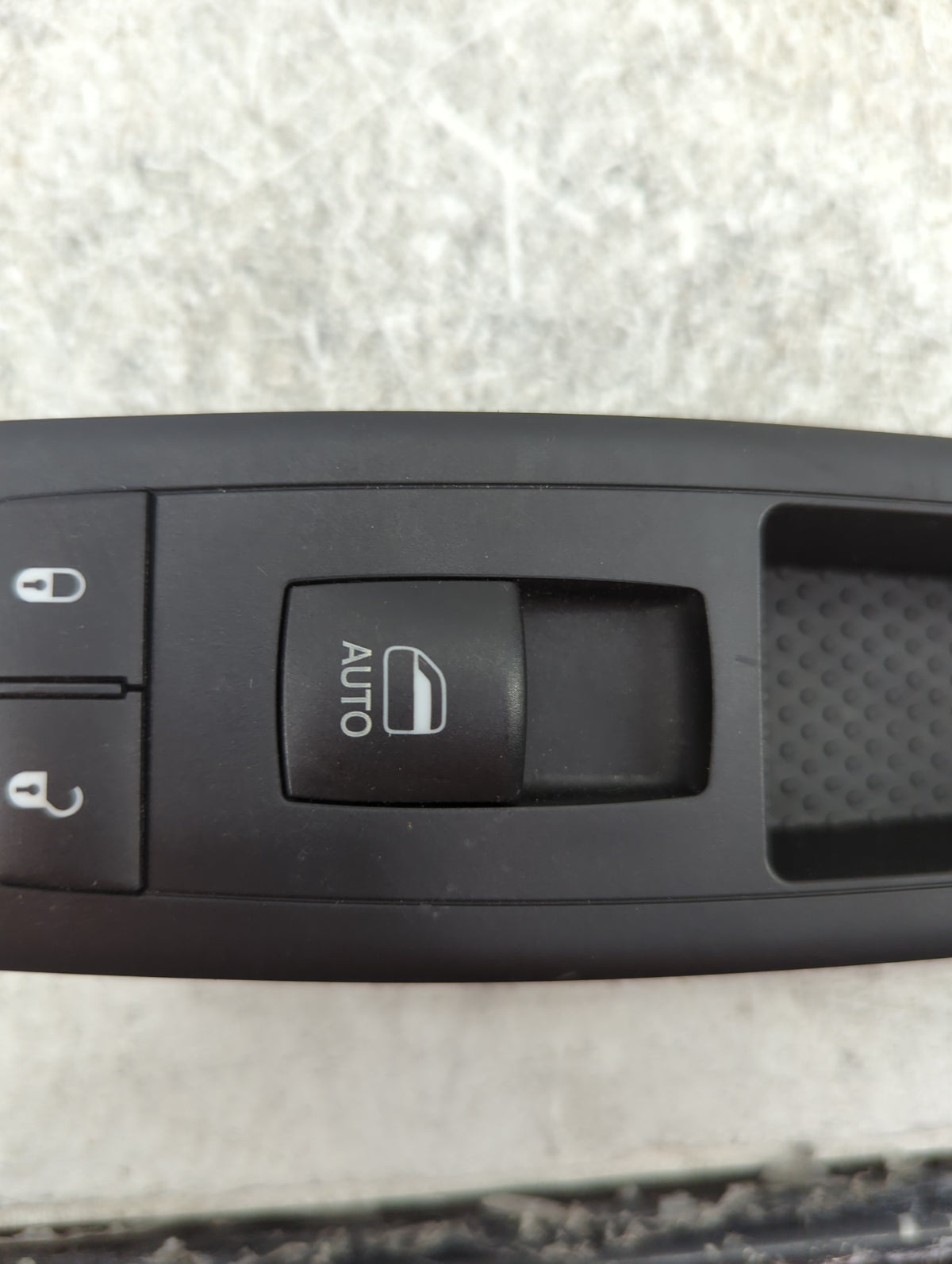 2011-2014 Dodge Charger Passenger Right Power Window Switch 56046822ac - Oemusedautoparts1.com