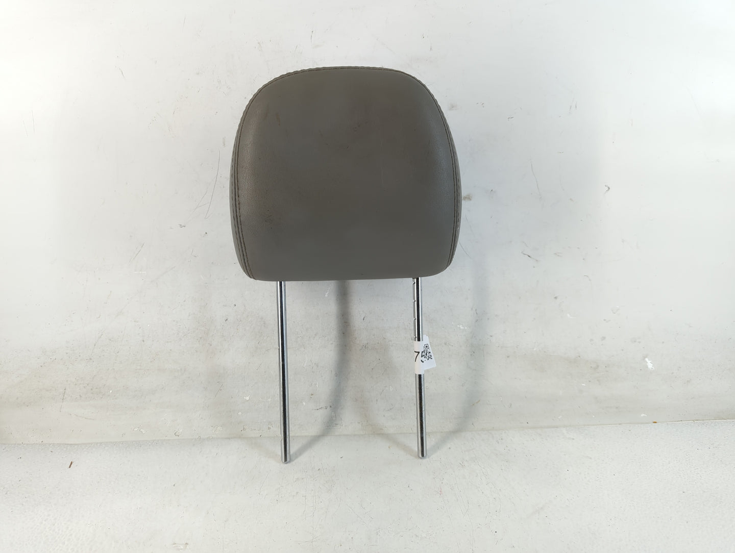 2012 Dodge Charger Headrest Head Rest Front Driver Passenger Seat Fits OEM Used Auto Parts - Oemusedautoparts1.com