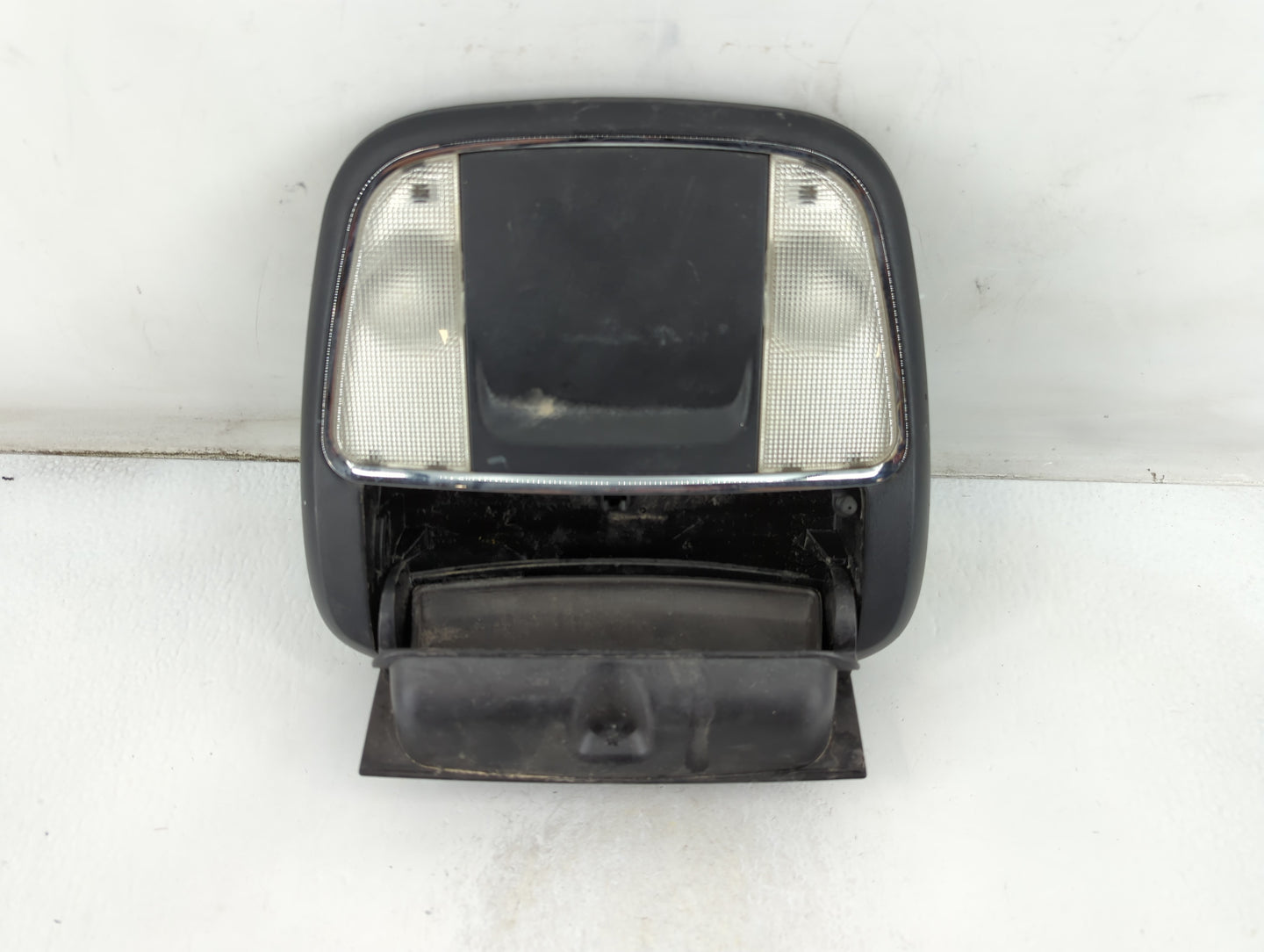 2012 Dodge Charger Overhead Roof Console - Oemusedautoparts1.com
