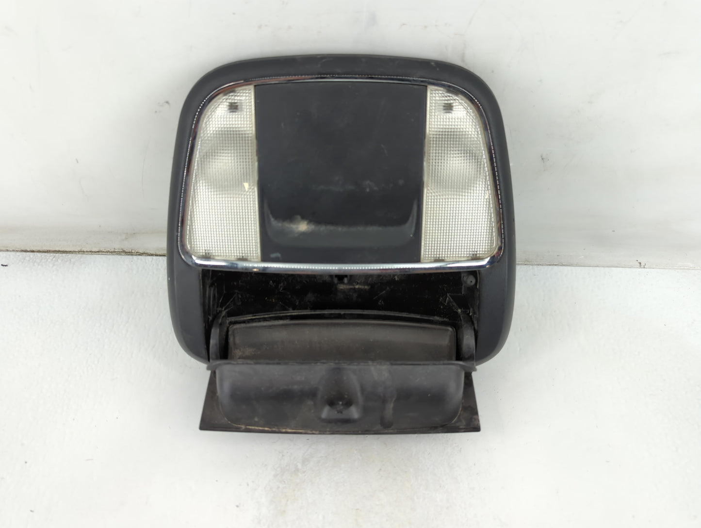 2011-2014 Dodge Charger Overhead Roof Console 889112 - Oemusedautoparts1.com
