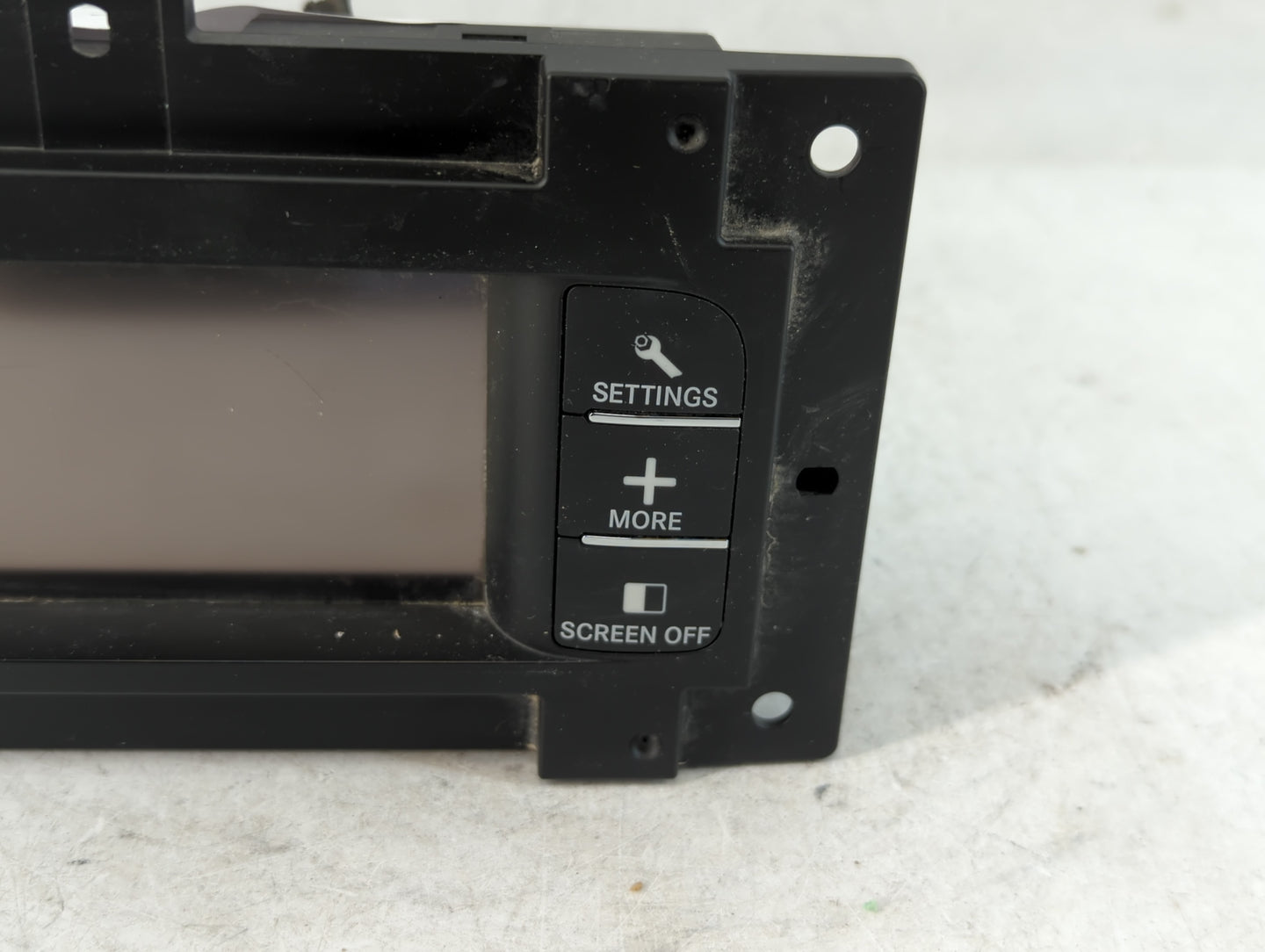 2012-2012 Dodge Charger Am Fm Cd Player Radio Receiver - Oemusedautoparts1.com