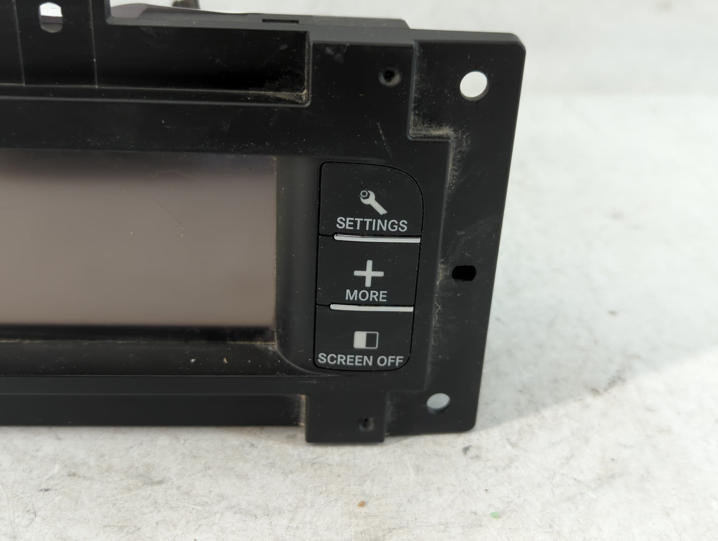 2012-2012 Dodge Charger Am Fm Cd Player Radio Receiver - Oemusedautoparts1.com
