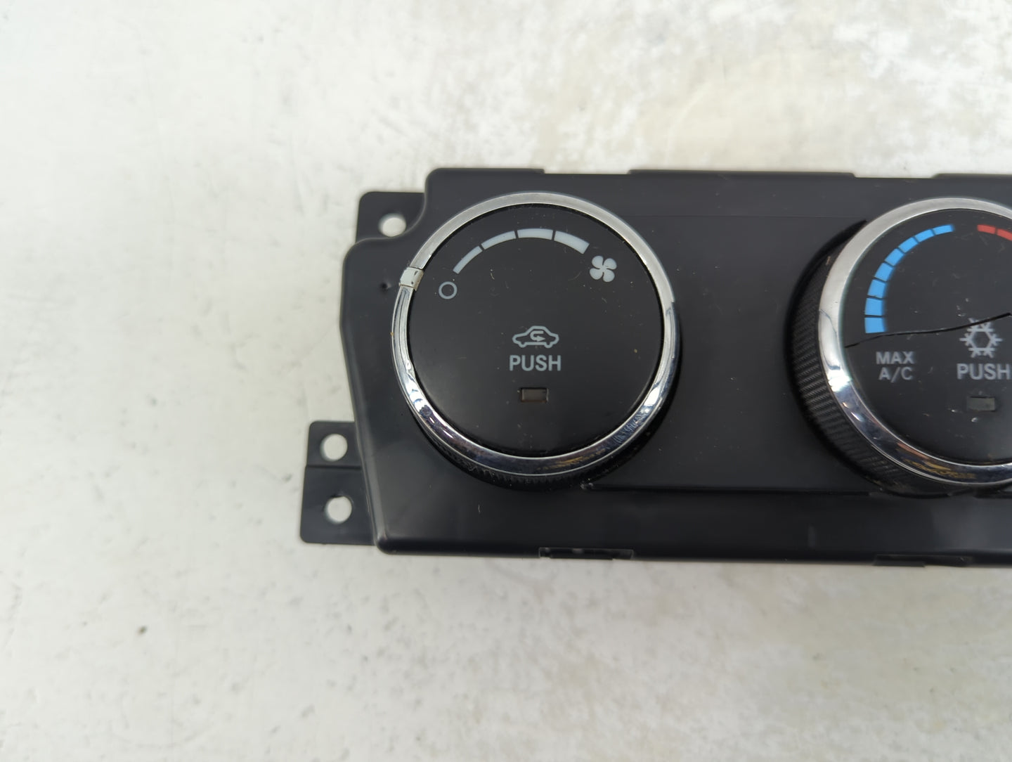 2012 Dodge Dodge 1500 Pickup Climate Control Module Temperature AC/Heater Replacement P/N:55111290AD Fits Fits 2011 OEM Used