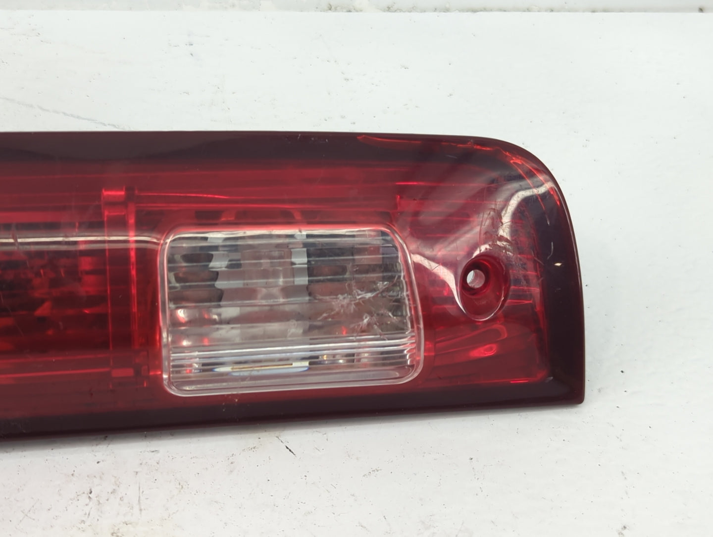 Dodge Dodge 1500 Pickup Passenger Right Side Deck Lid Mounted Tail Light - Oemusedautoparts1.com
