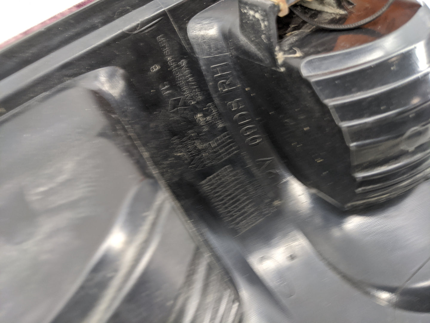 Dodge Dodge 1500 Pickup Driver Left Side Deck Lid Mounted Tail Light - Oemusedautoparts1.com