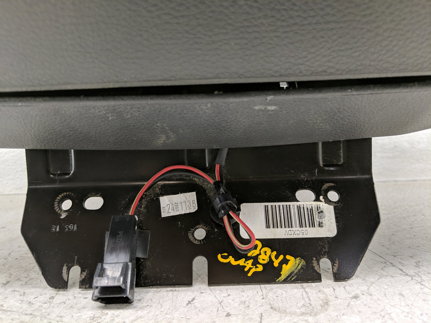 2012 Dodge Dodge 1500 Pickup Center Console Armrest Cover Lid Fits OEM Used Auto Parts - Oemusedautoparts1.com