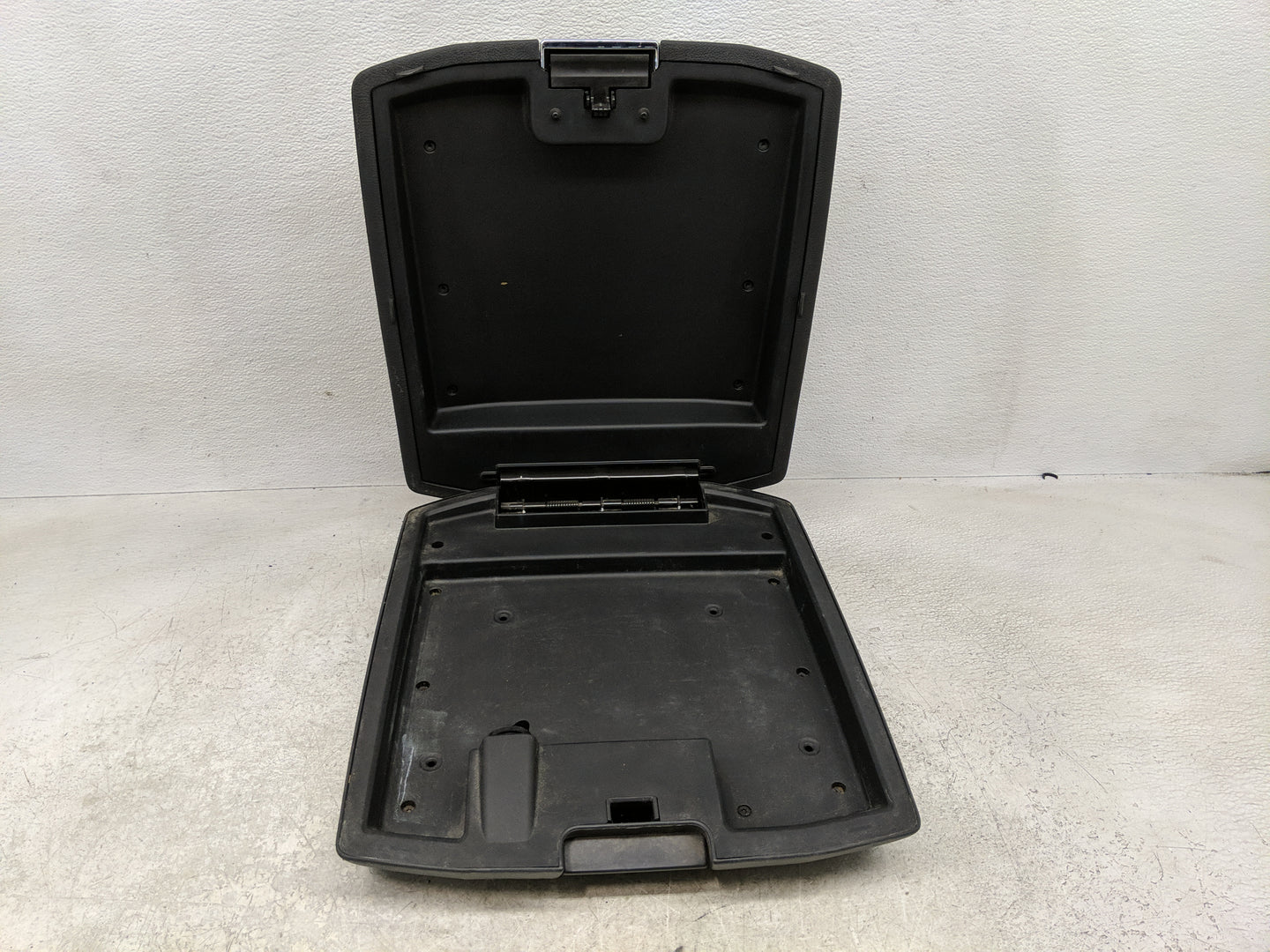 2012 Dodge Dodge 1500 Pickup Center Console Armrest Cover Lid Fits OEM Used Auto Parts - Oemusedautoparts1.com