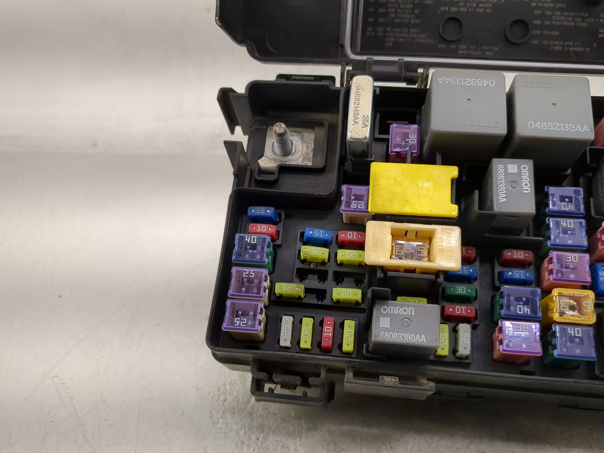 2012-2012 Dodge Durango Fusebox Fuse Box Relay Module Tipm 68089321ag - Oemusedautoparts1.com