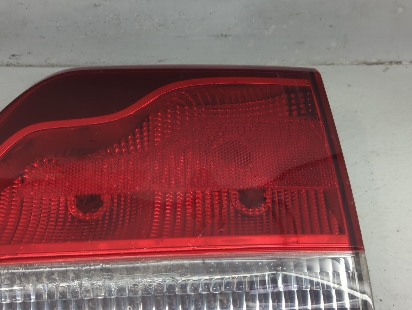 2012 Dodge Durango Tail Light Assembly Passenger Right OEM P/N:57010273AG Fits OEM Used Auto Parts - Oemusedautoparts1.com