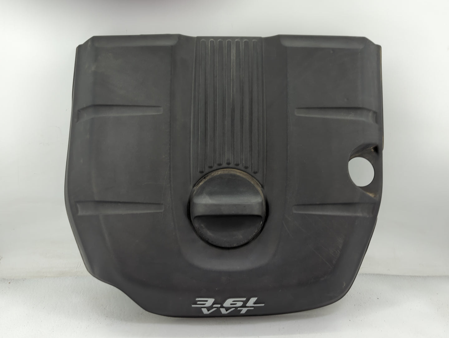 2012 Dodge Durango Engine Cover - Oemusedautoparts1.com
