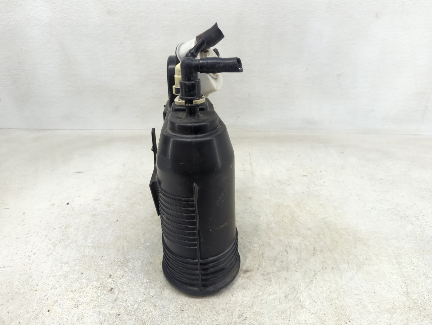 2012 Dodge Durango Fuel Vapor Charcoal Canister - Oemusedautoparts1.com