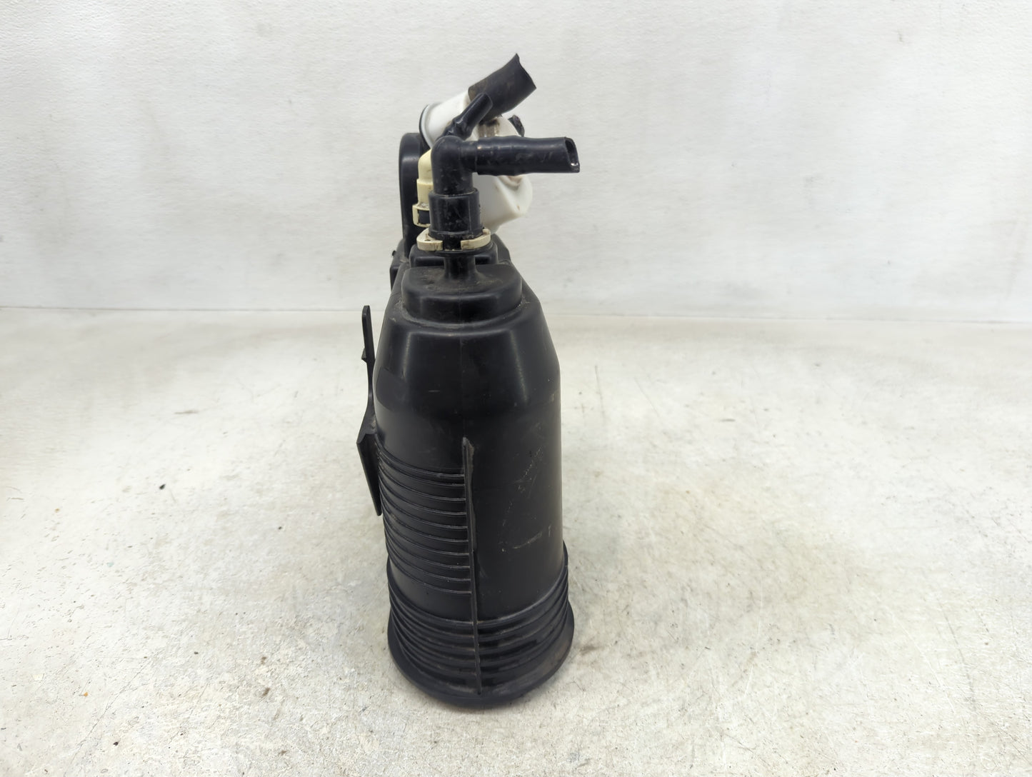 2012 Dodge Durango Fuel Vapor Charcoal Canister - Oemusedautoparts1.com