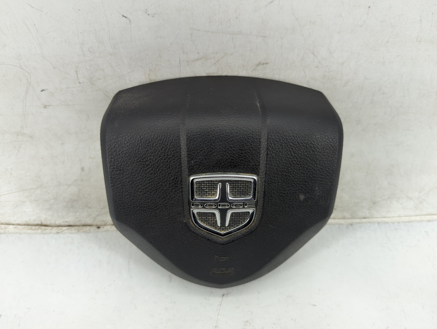 2011-2012 Dodge Durango Air Bag Driver Left Steering Wheel Mounted Fits Fits 2011 2012 OEM Used Auto Parts - Oemusedautopart