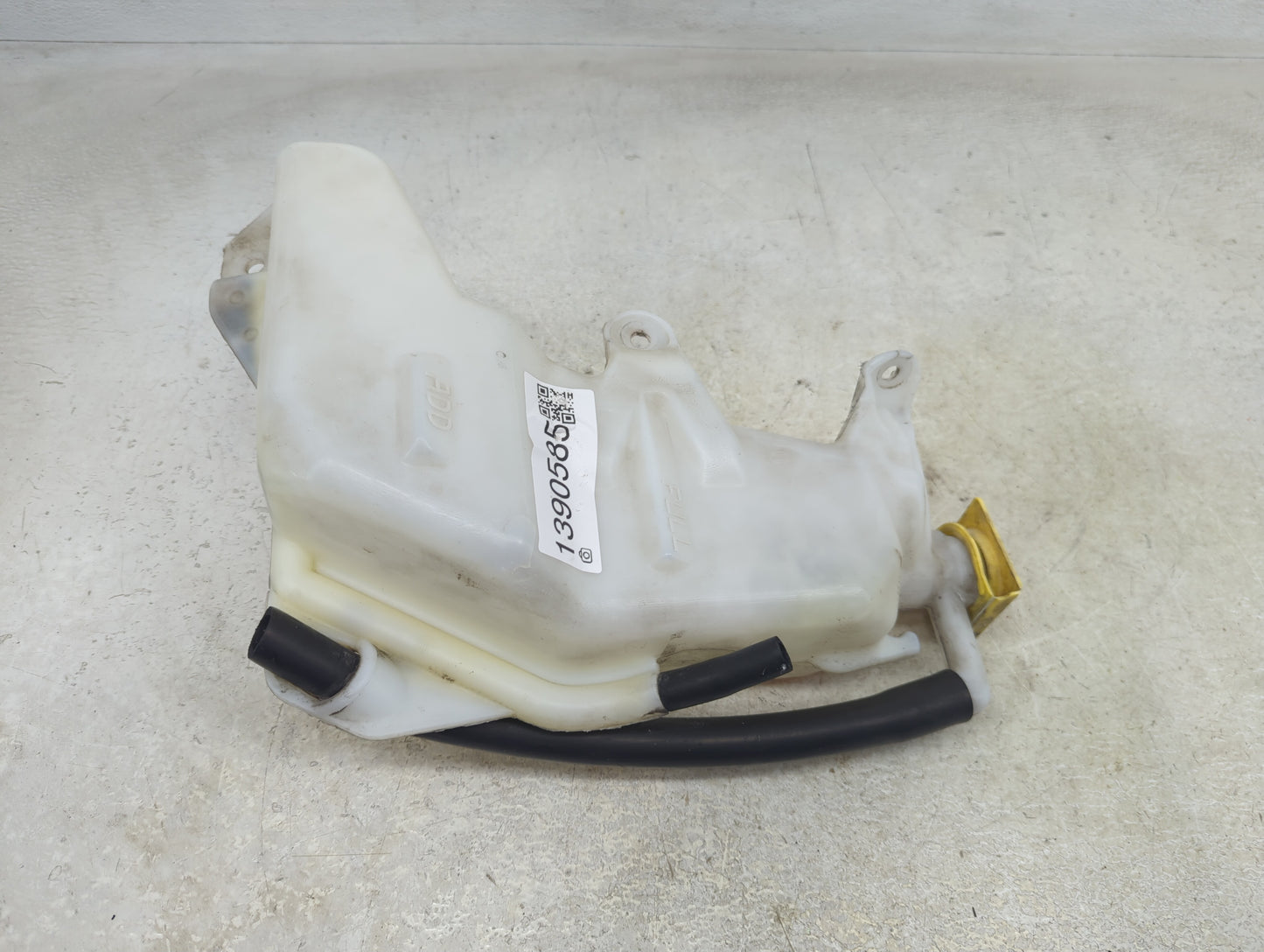 Dodge Durango Windshield Washer Fluid Reservoir Bottle Oem - Oemusedautoparts1.com