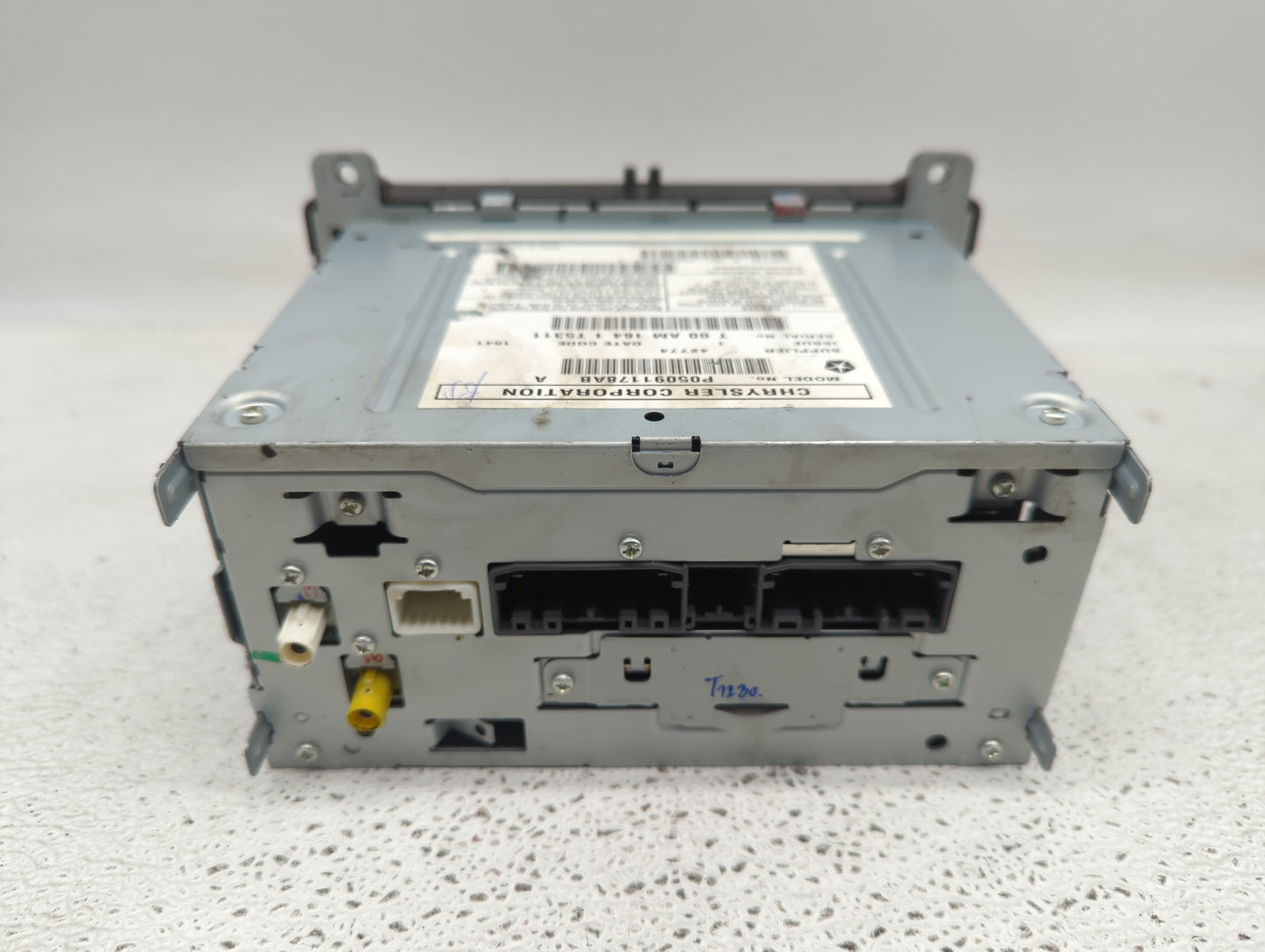 2011-2013 Dodge Durango Radio AM FM Cd Player Receiver Replacement P/N:P05091178AB Fits Fits 2011 2012 2013 OEM Used Auto Pa