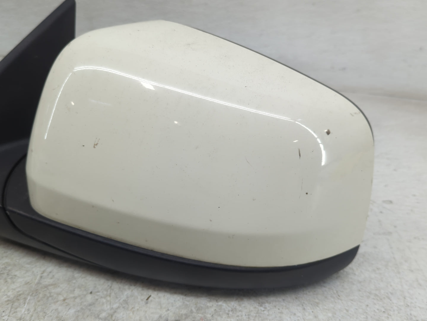 2011-2022 Dodge Durango Driver Side View Mirror - Left Door Mirror OEM Used - Oemusedautoparts1.com