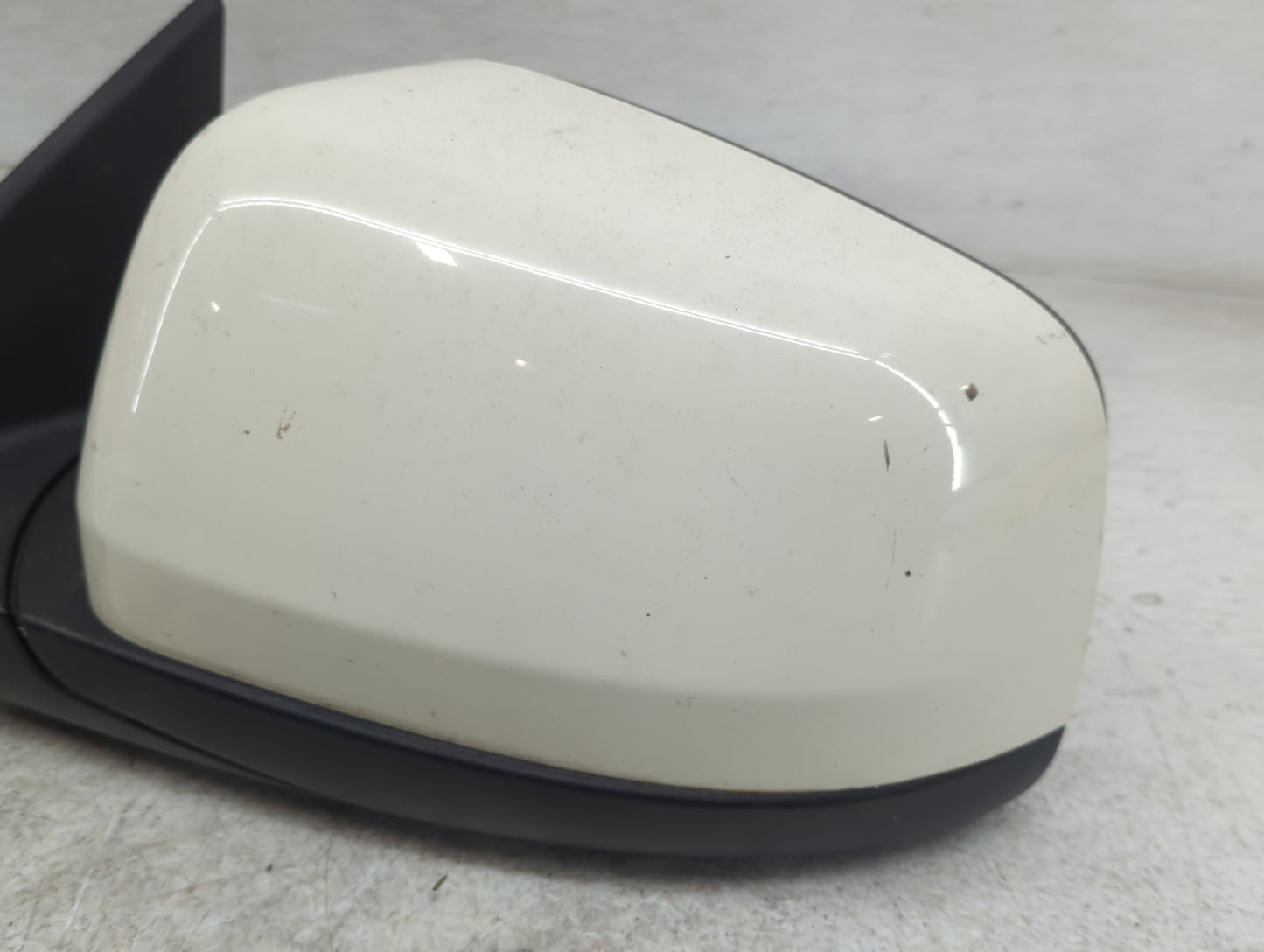 2011-2022 Dodge Durango Driver Side View Mirror - Left Door Mirror OEM Used - Oemusedautoparts1.com