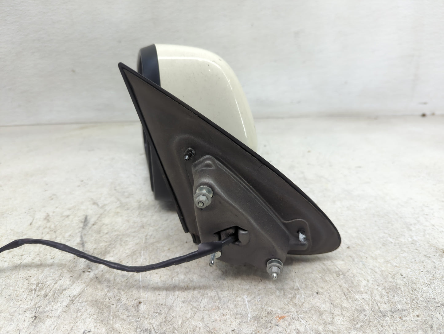 2011-2022 Dodge Durango Driver Side View Mirror - Left Door Mirror OEM Used - Oemusedautoparts1.com