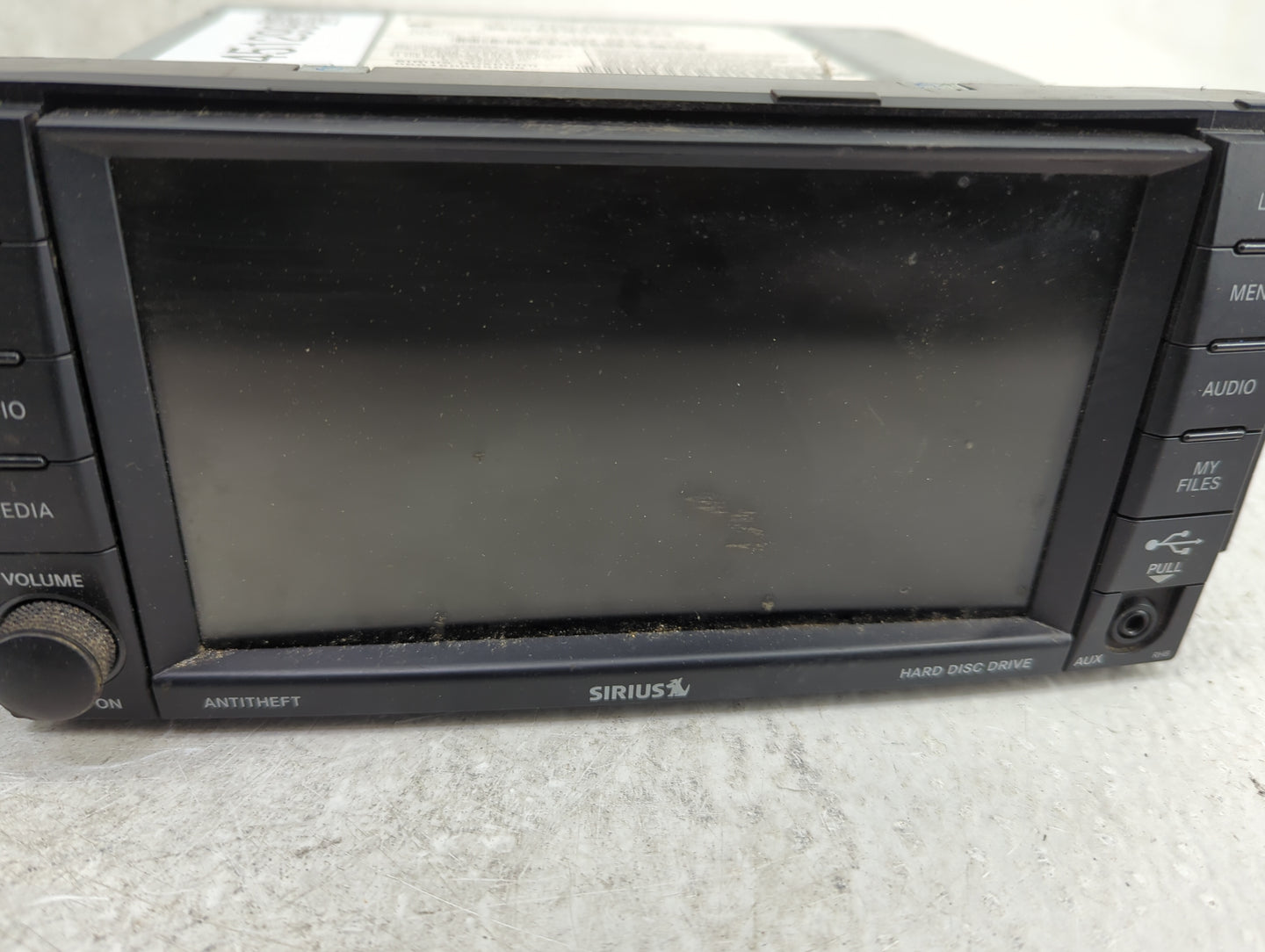 2011-2013 Dodge Durango Information Display Screen - Oemusedautoparts1.com