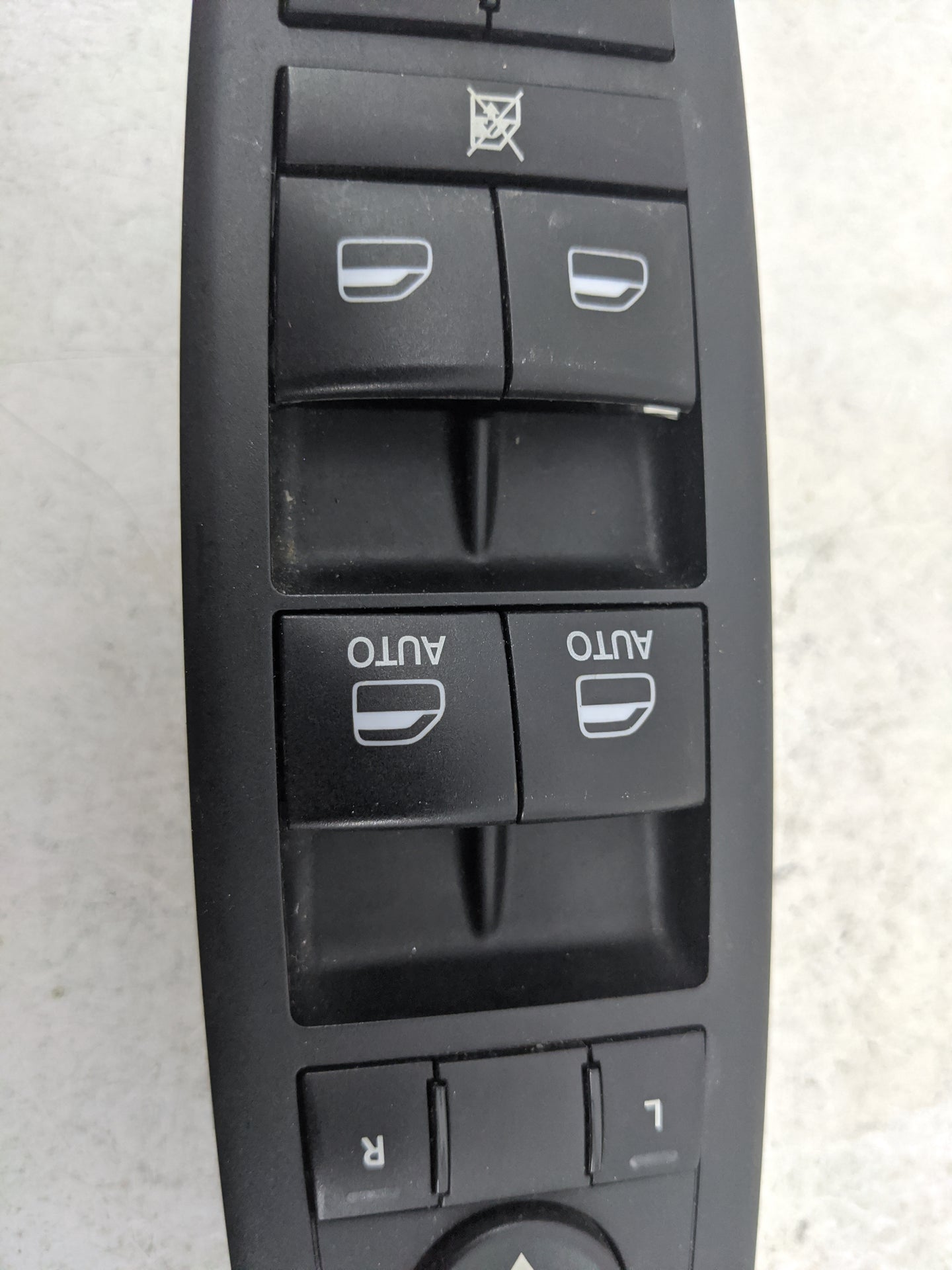 2011-2013 Dodge Durango Master Power Window Switch Replacement Driver Side Left P/N:68086693AC 1002558 Fits Fits 2011 2012 2