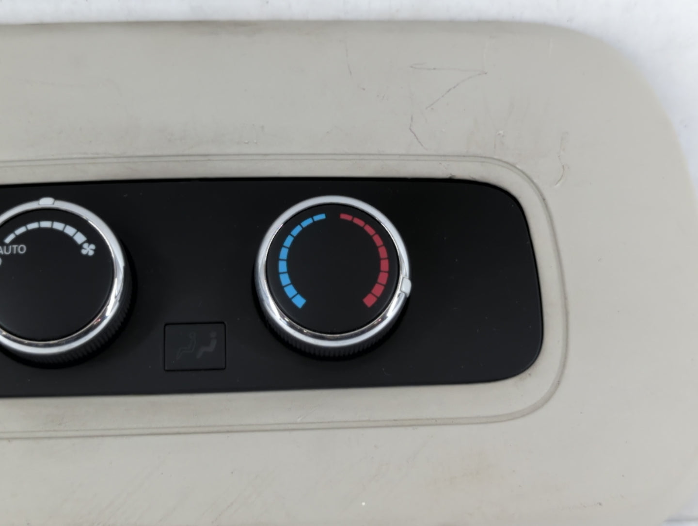 2011-2013 Dodge Durango Climate Control Module Temperature AC/Heater Replacement P/N:55111866AD Fits Fits 2011 2012 2013 OEM
