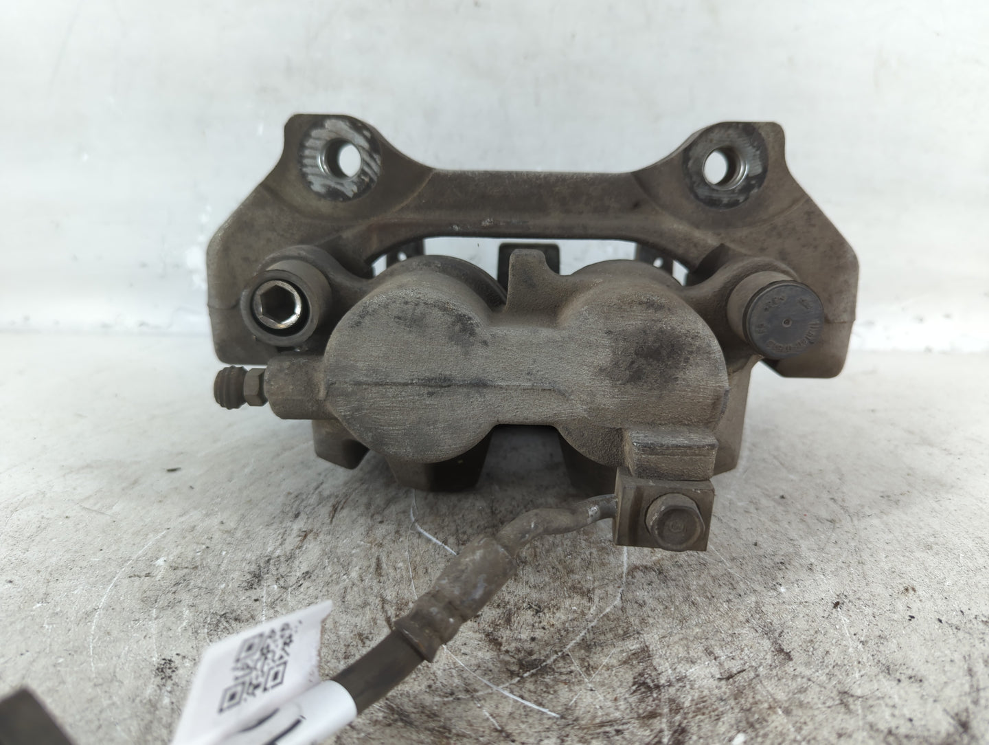 2011-2022 Dodge Durango Front Driver Left Brake Caliper - Oemusedautoparts1.com
