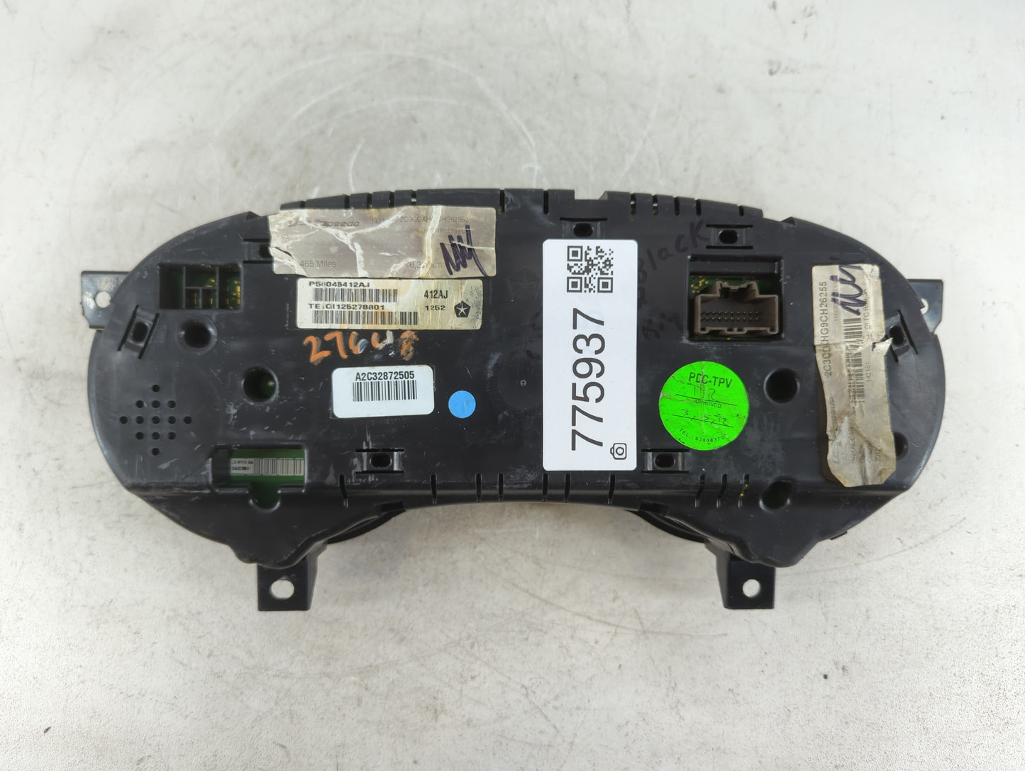 2012 Dodge Durango Instrument Cluster Speedometer Gauges P/N:A2C32872505 P56046412AJ Fits OEM Used Auto Parts - Oemusedautop